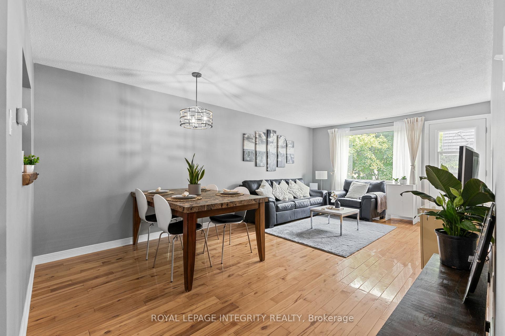 Photo 9 of 316 Woodfield Drive, Ottawa, Tanglewood — HOMEH