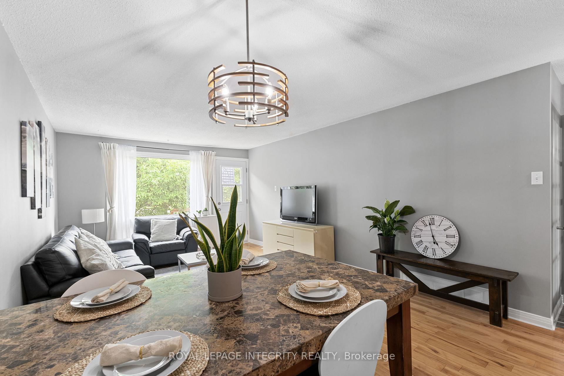 Photo 10 of 316 Woodfield Drive, Ottawa, Tanglewood — HOMEH