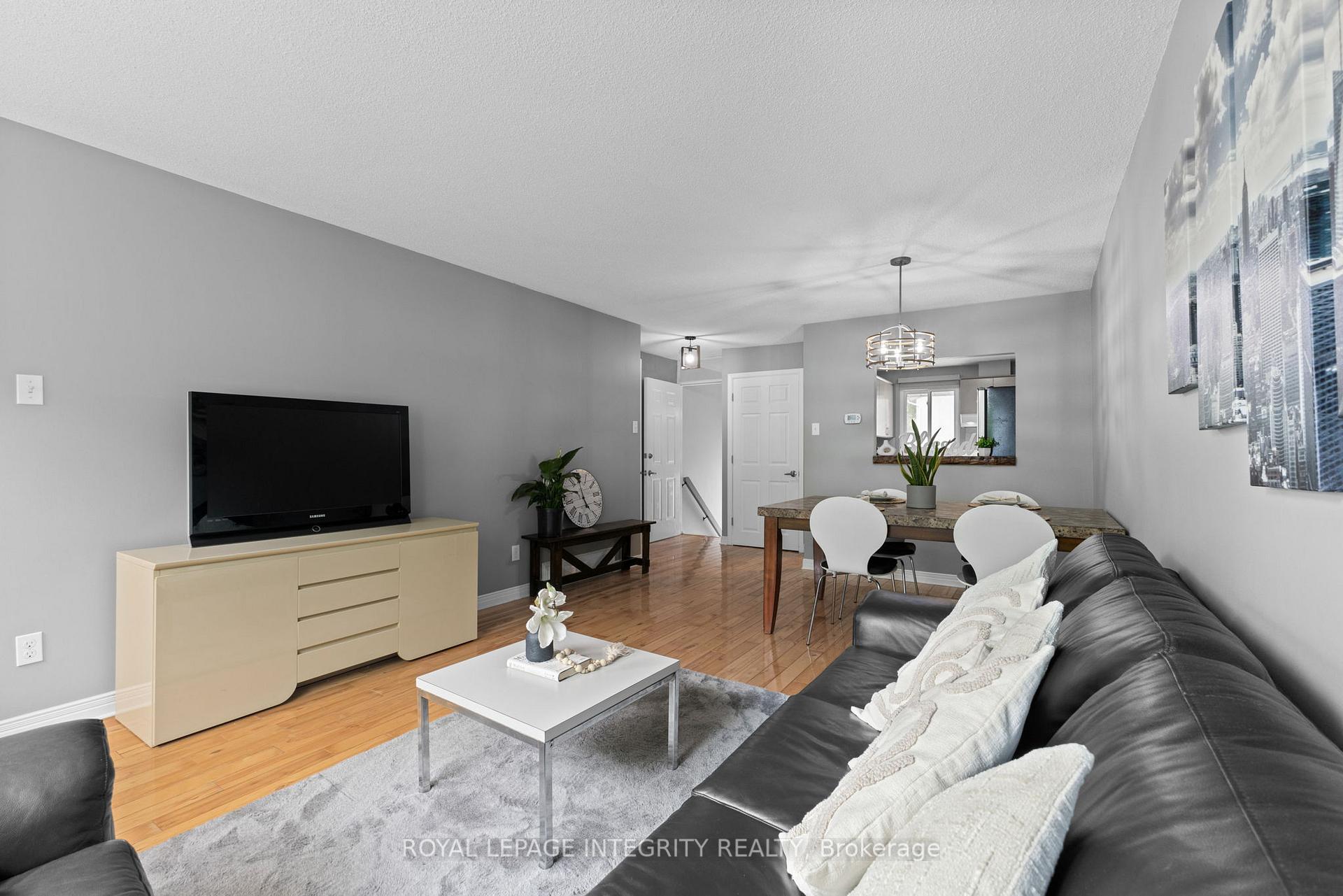 Photo 14 of 316 Woodfield Drive, Ottawa, Tanglewood — HOMEH