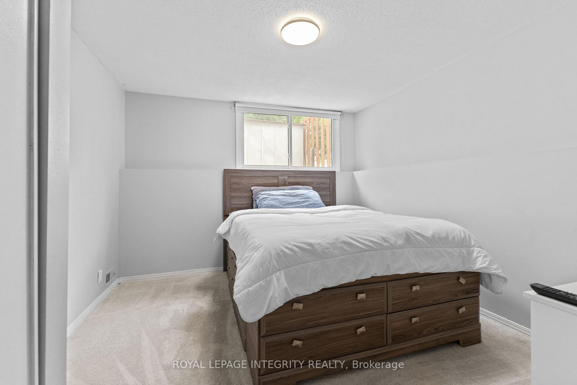 Photo 24 of 316 Woodfield Drive, Ottawa, Tanglewood — HOMEH