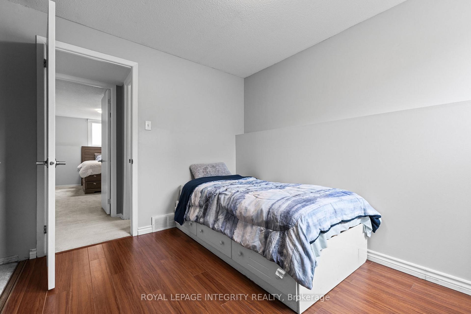 Photo 27 of 316 Woodfield Drive, Ottawa, Tanglewood — HOMEH