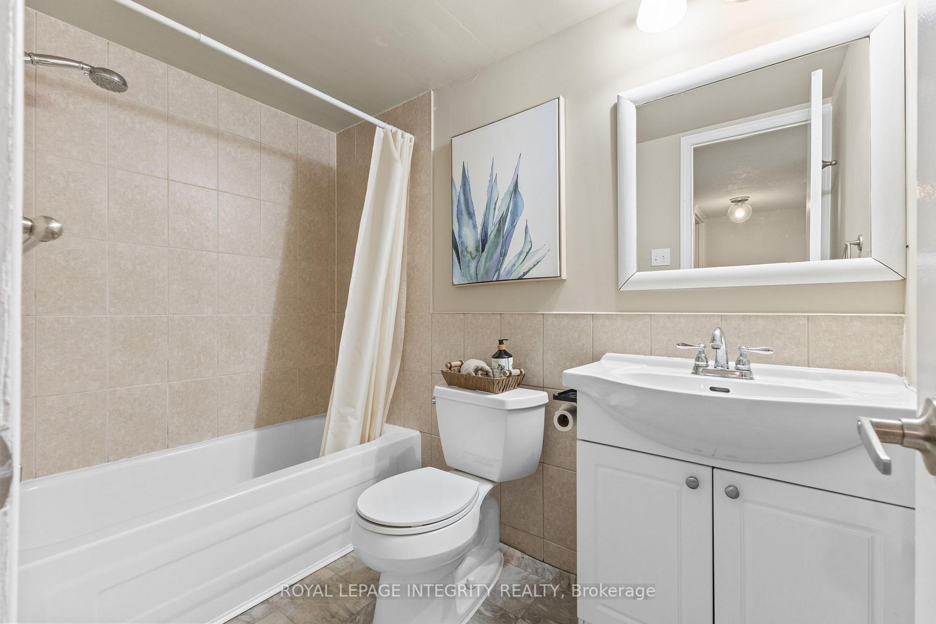 Photo 28 of 316 Woodfield Drive, Ottawa, Tanglewood — HOMEH