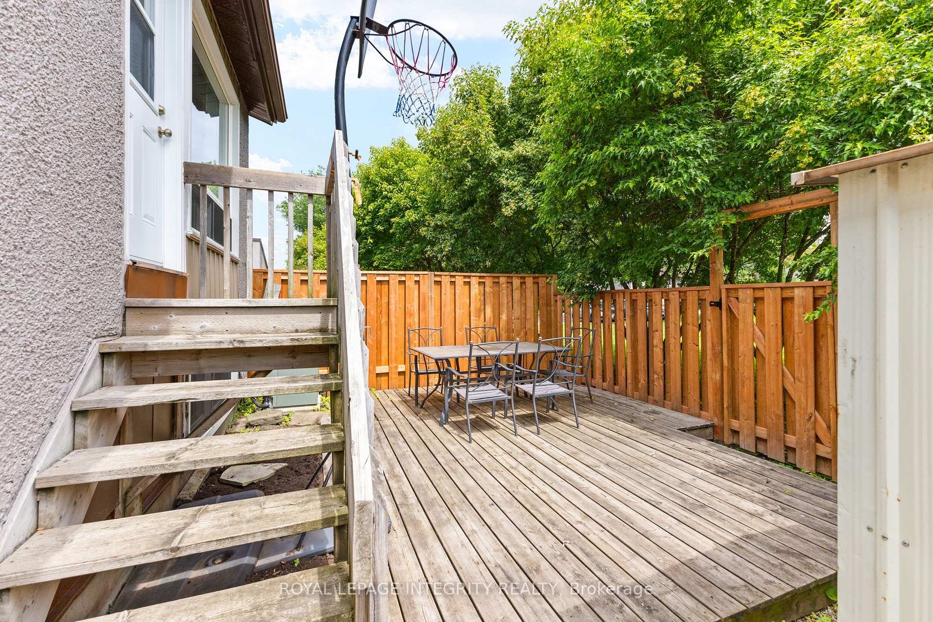 Photo 29 of 316 Woodfield Drive, Ottawa, Tanglewood — HOMEH