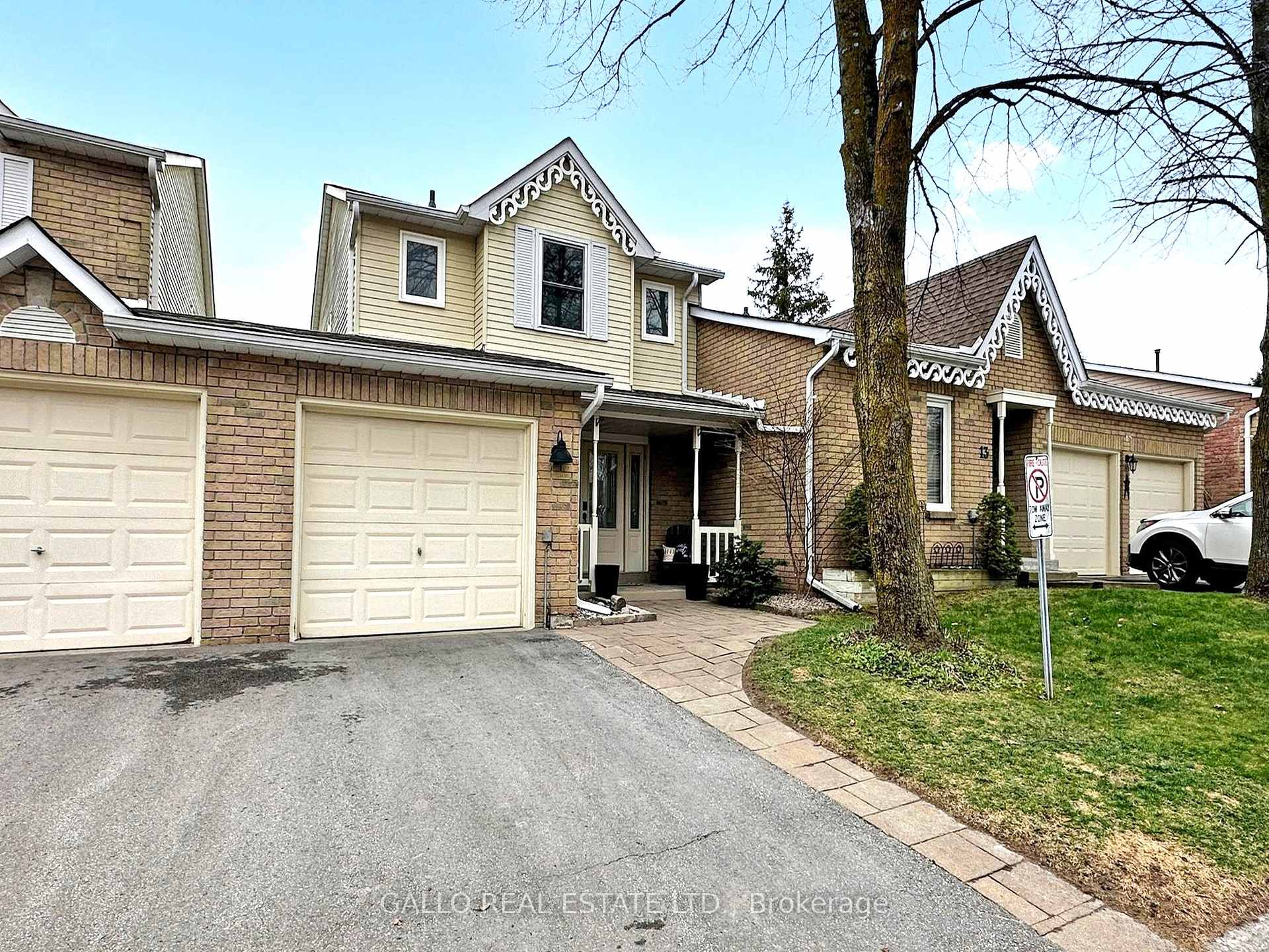 Front of Unit 14, 14 Adams Court
