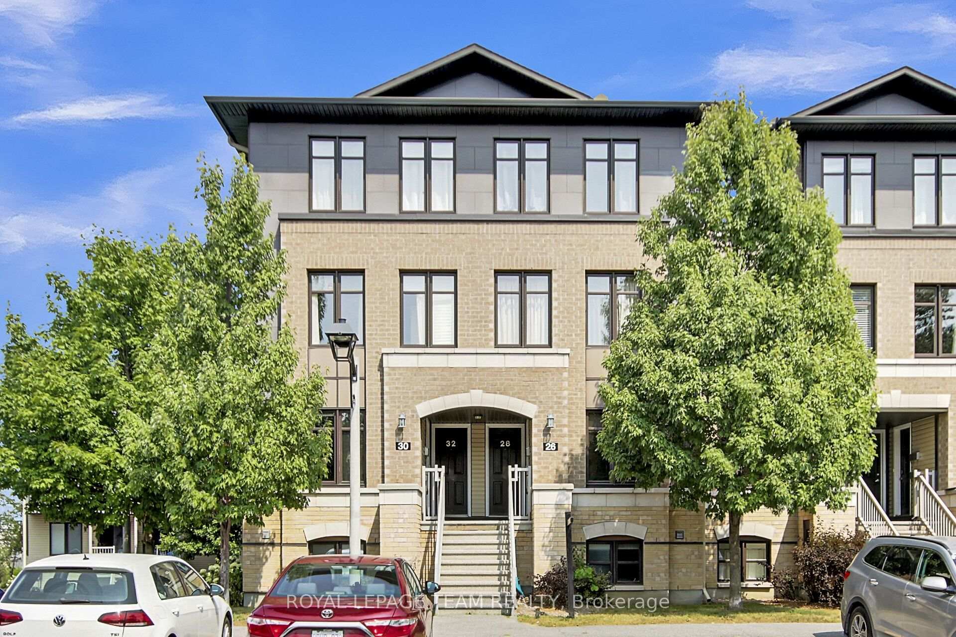Photo 1 of 26 Argent Private, Ottawa, Kanata - Morgan's Grant/South March — HOMEH