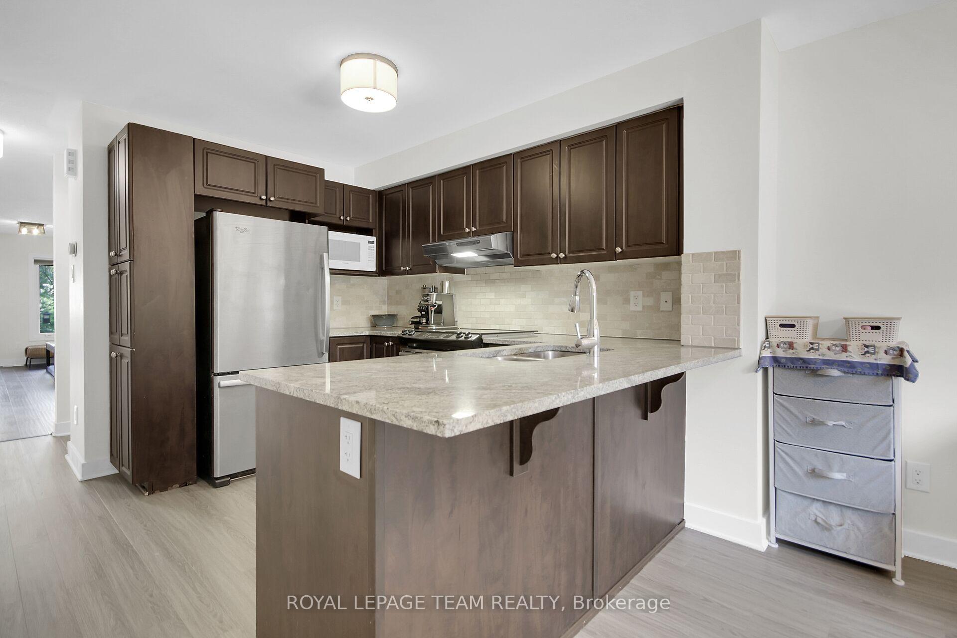 Photo 17 of 26 Argent Private, Ottawa, Kanata - Morgan's Grant/South March — HOMEH