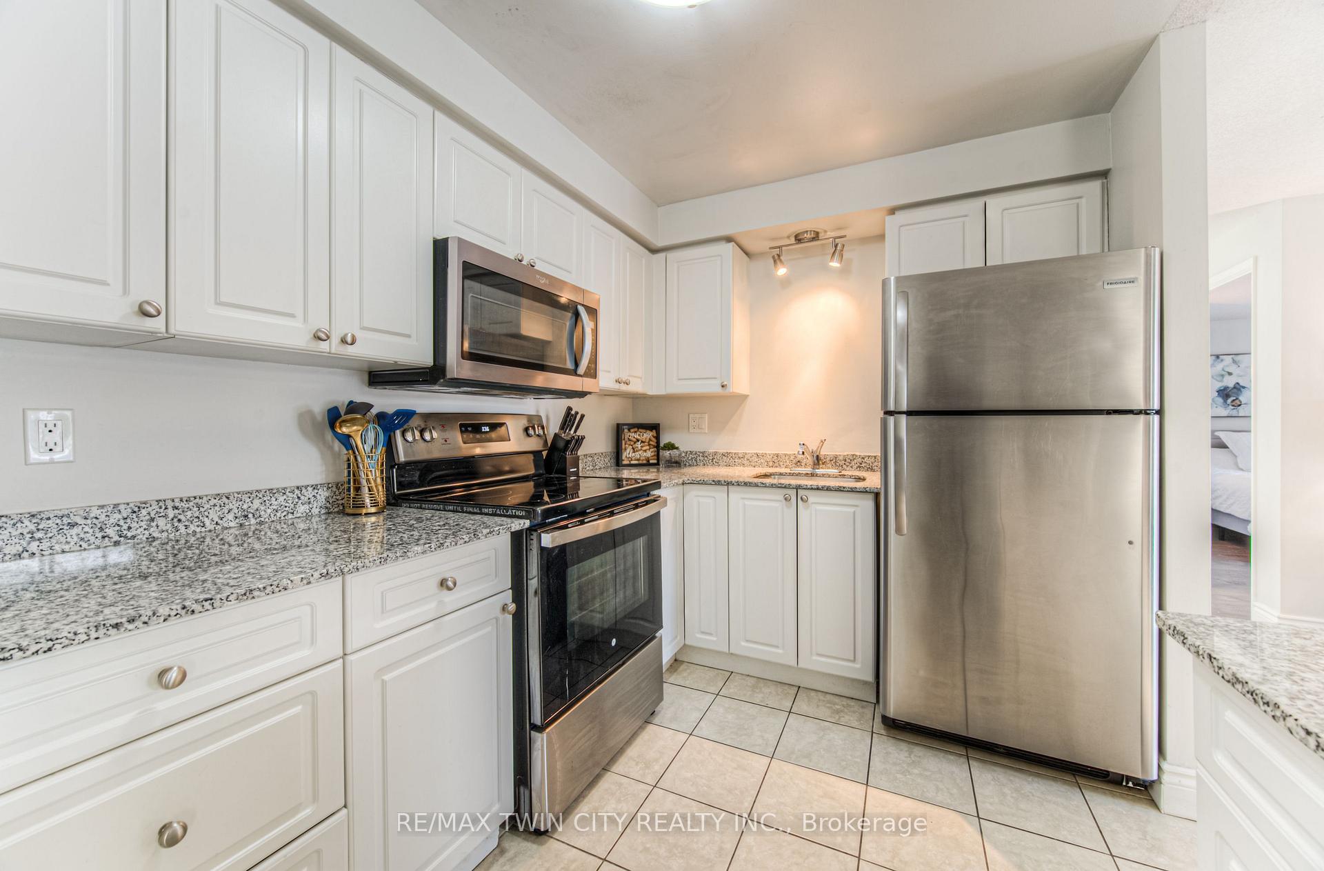 Photo 11 of Unit 101, 276 Eiwo Court, Waterloo — HOMEH