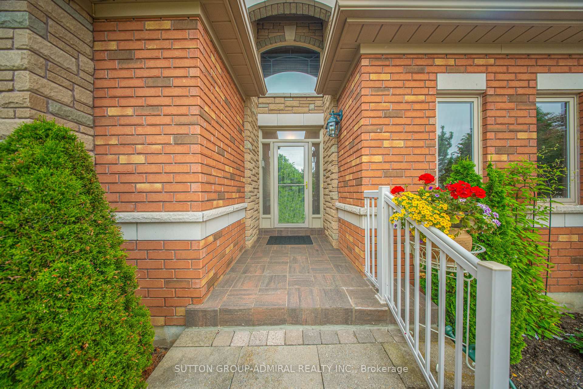 Photo 3 of 107 Bella Vista Trail, New Tecumseth, Rural New Tecumseth — HOMEH