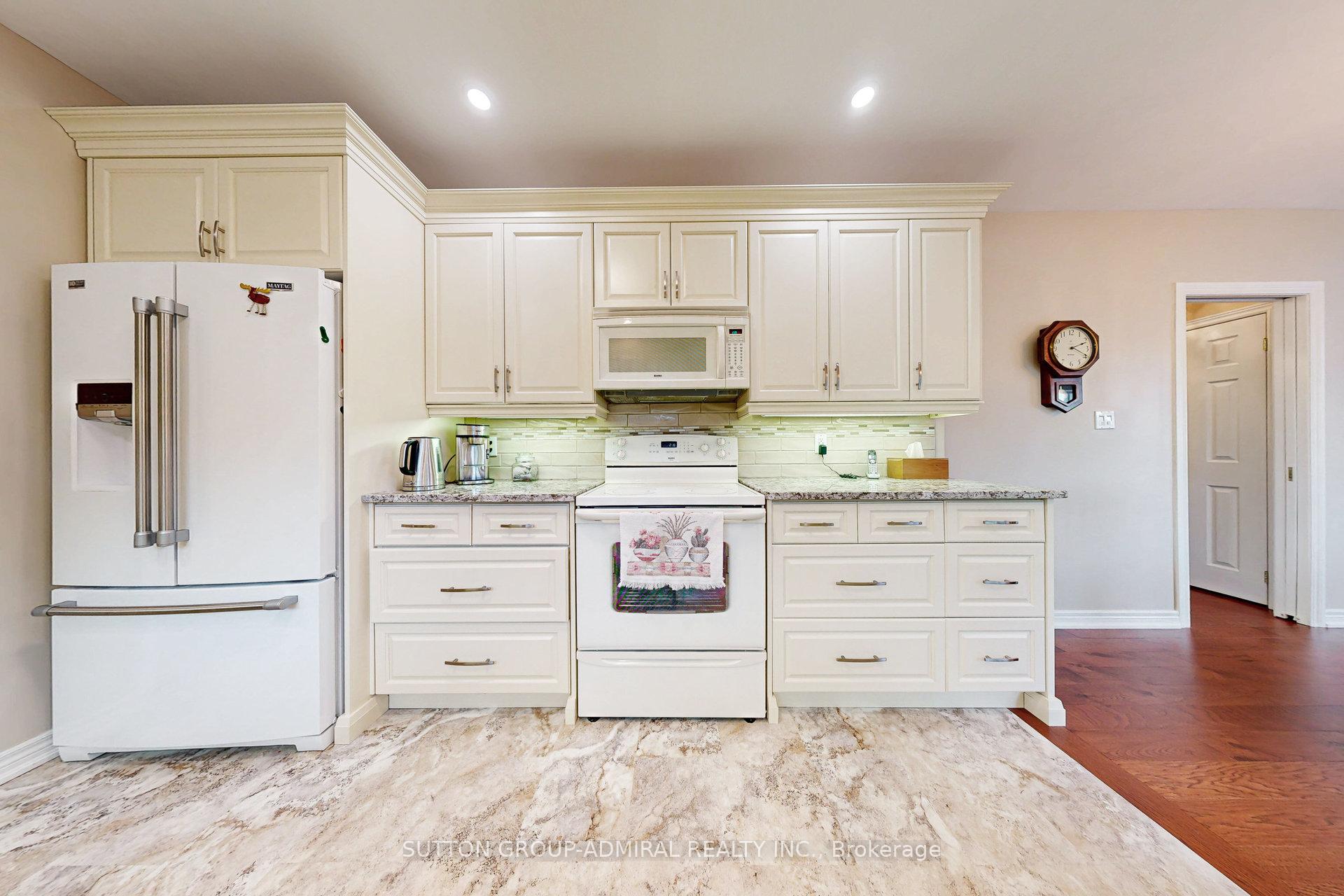 Photo 18 of 107 Bella Vista Trail, New Tecumseth, Rural New Tecumseth — HOMEH