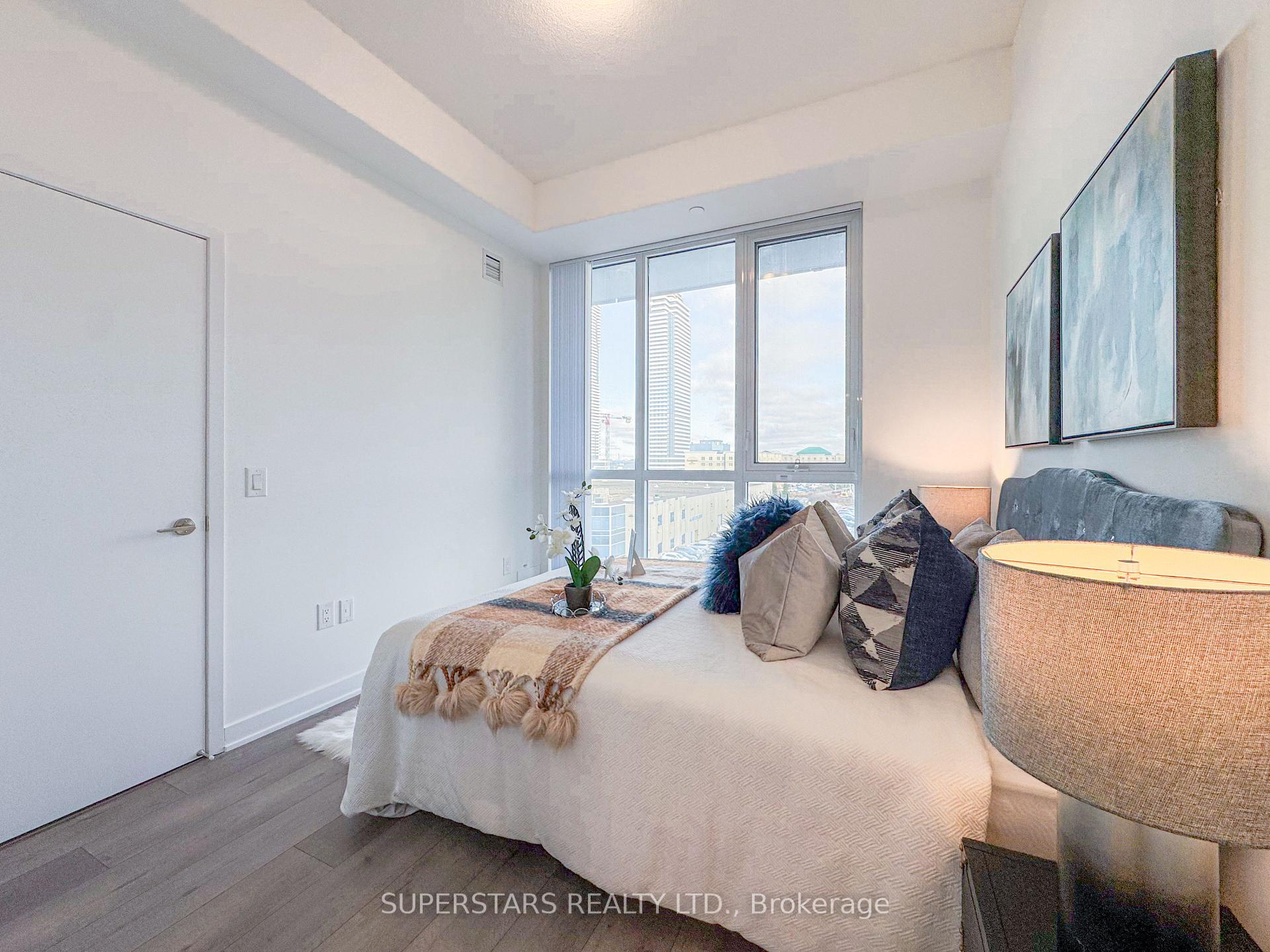 Photo 14 of Unit 519, 10 Honeycrisp Crescent, Vaughan, Vaughan Corporate Centre — HOMEH
