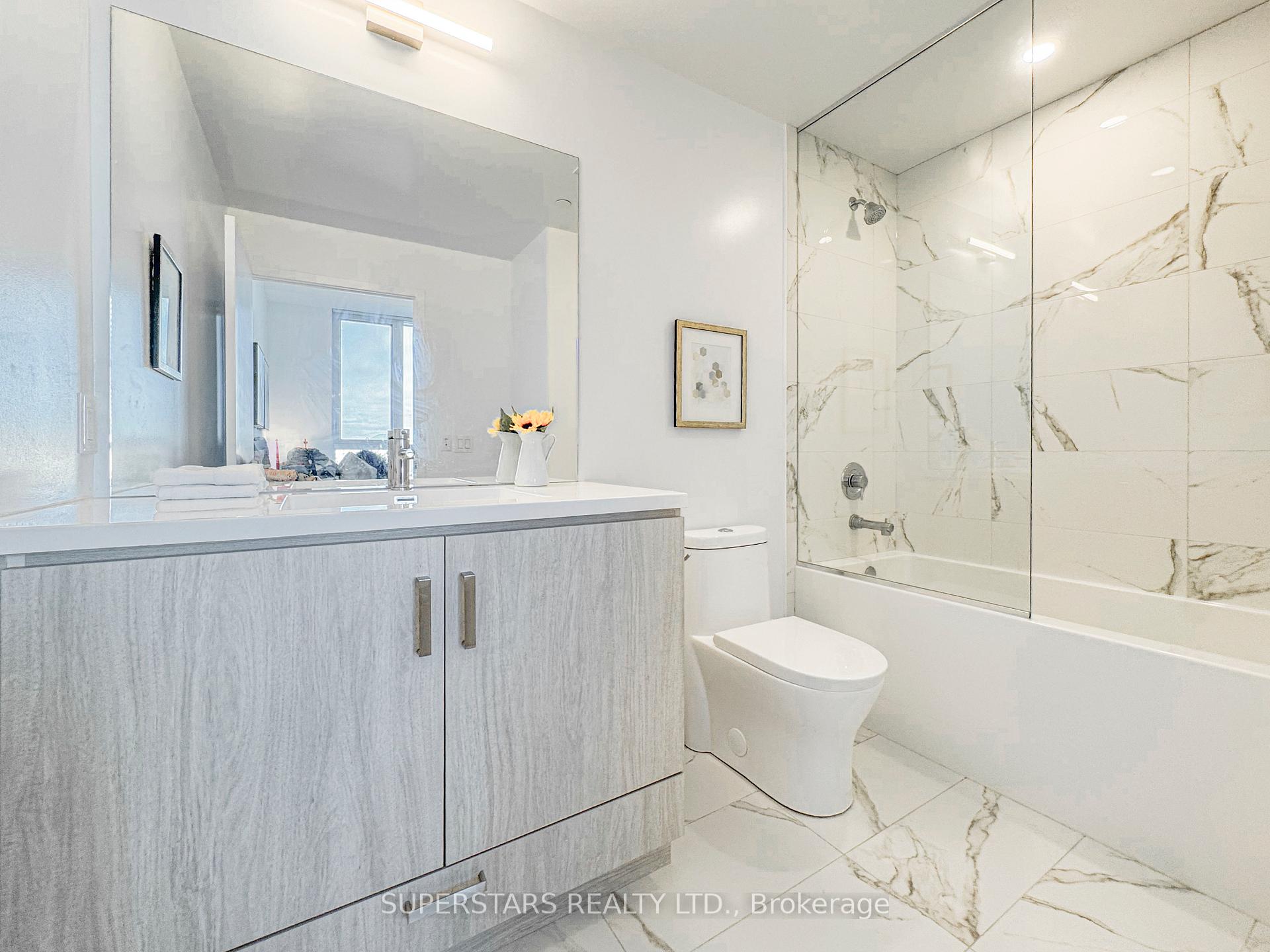 Photo 17 of Unit 519, 10 Honeycrisp Crescent, Vaughan, Vaughan Corporate Centre — HOMEH