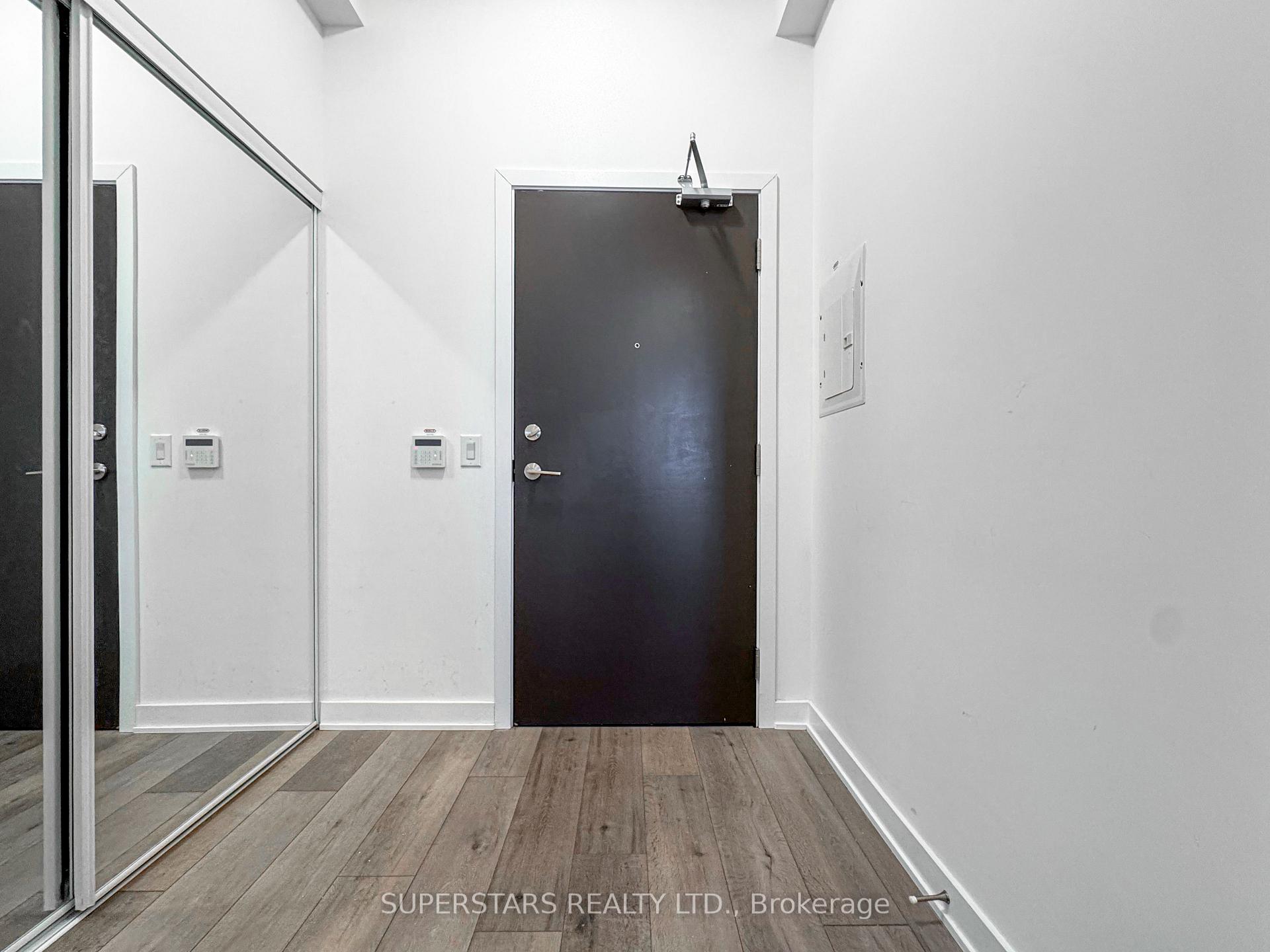 Photo 24 of Unit 519, 10 Honeycrisp Crescent, Vaughan, Vaughan Corporate Centre — HOMEH