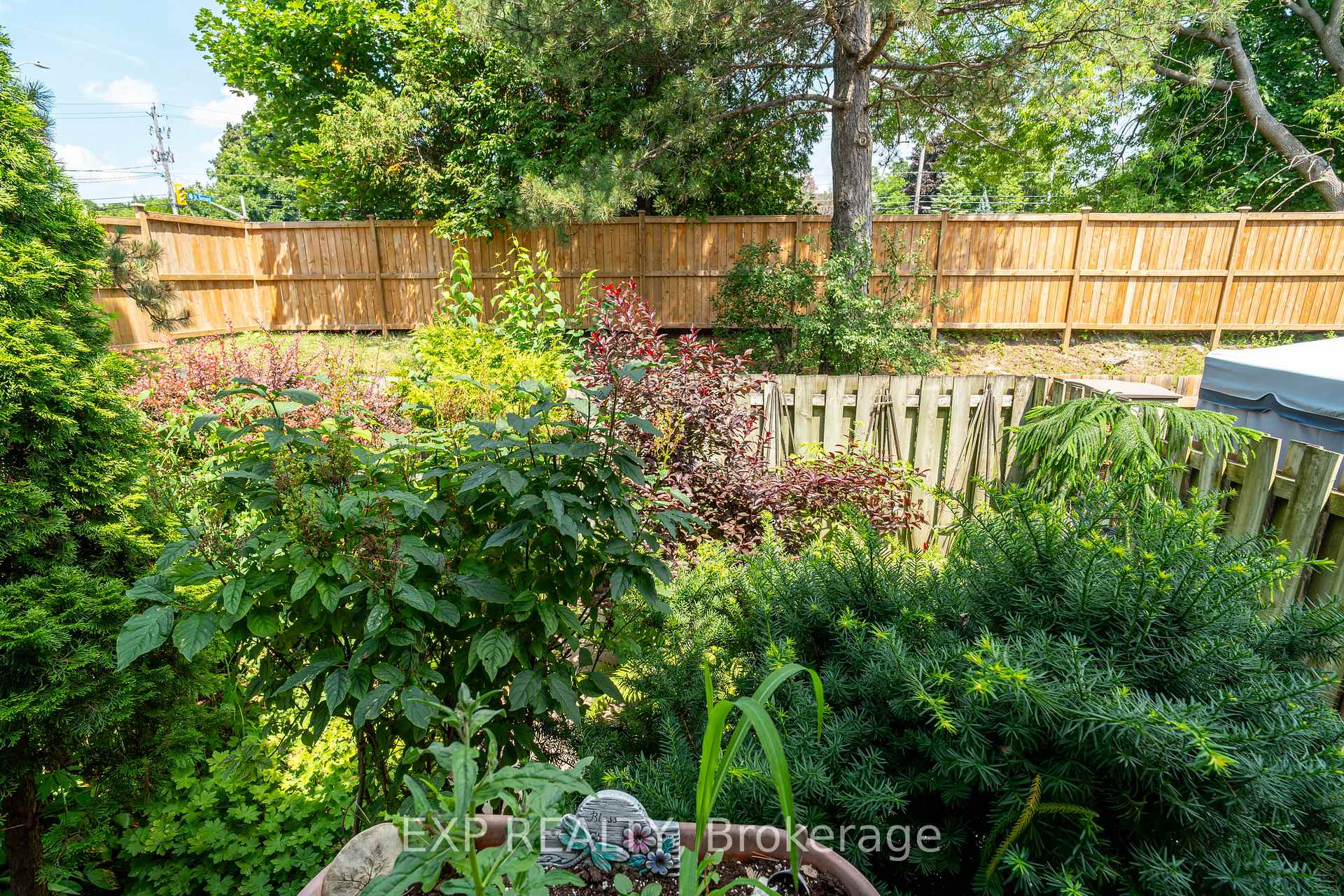 Photo 25 of Unit 11, 3111 Quail Drive, Ottawa, Sawmill Creek/Timbermill — HOMEH