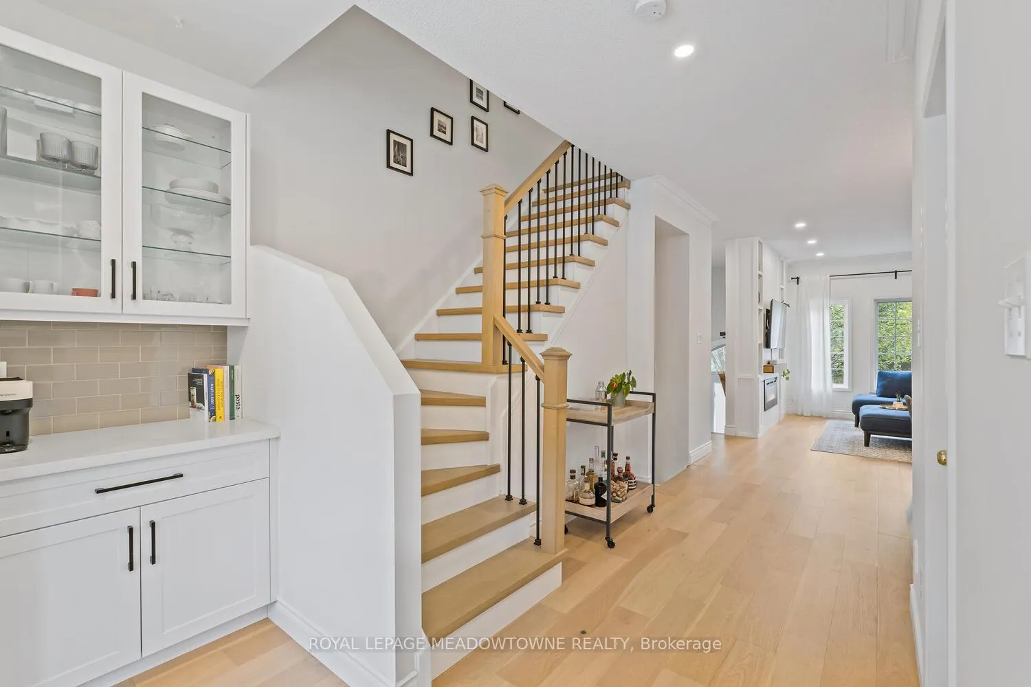 Photo 20 of 139 Harbourview Crescent, Etobicoke, Mimico — HOMEH