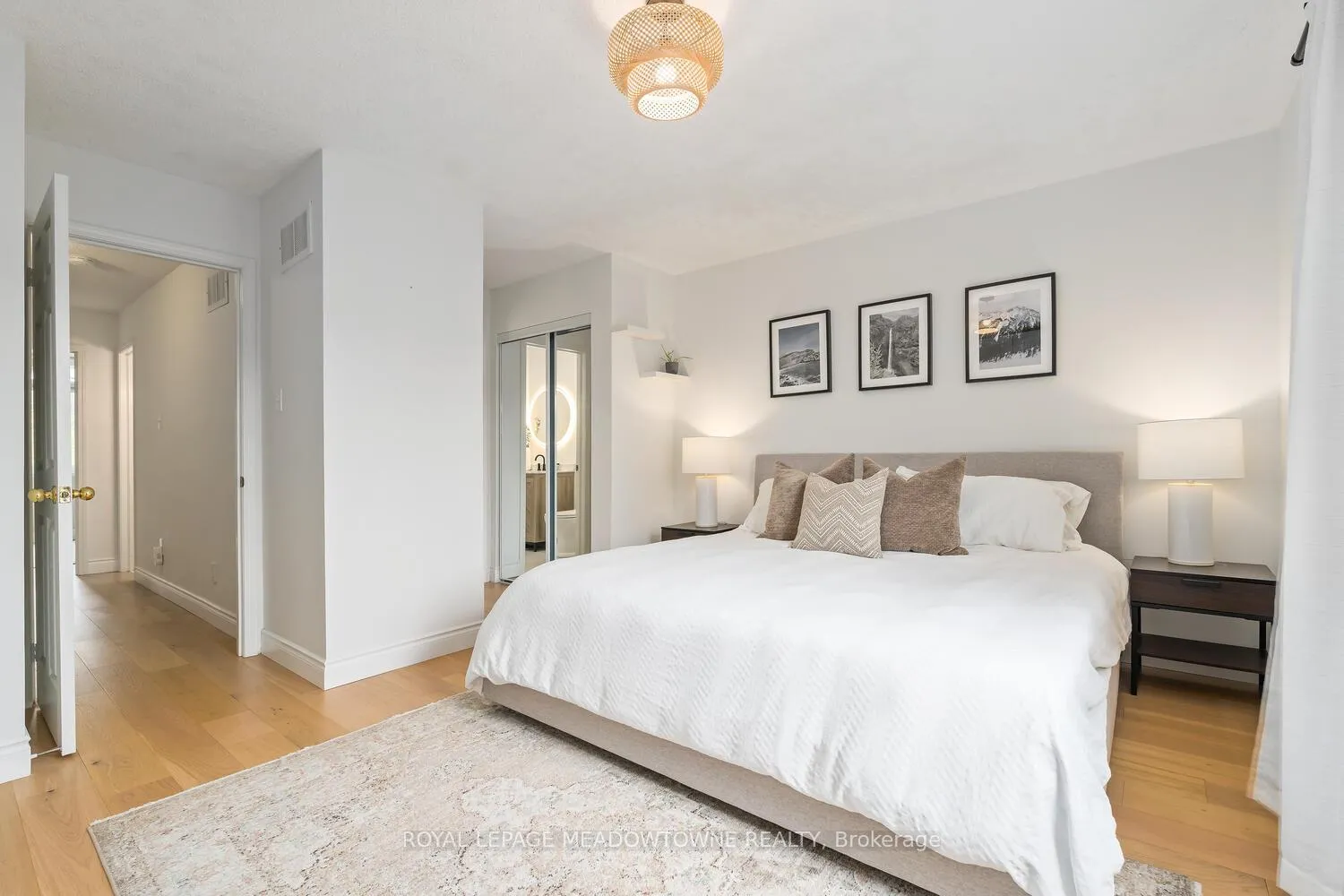 Photo 23 of 139 Harbourview Crescent, Etobicoke, Mimico — HOMEH