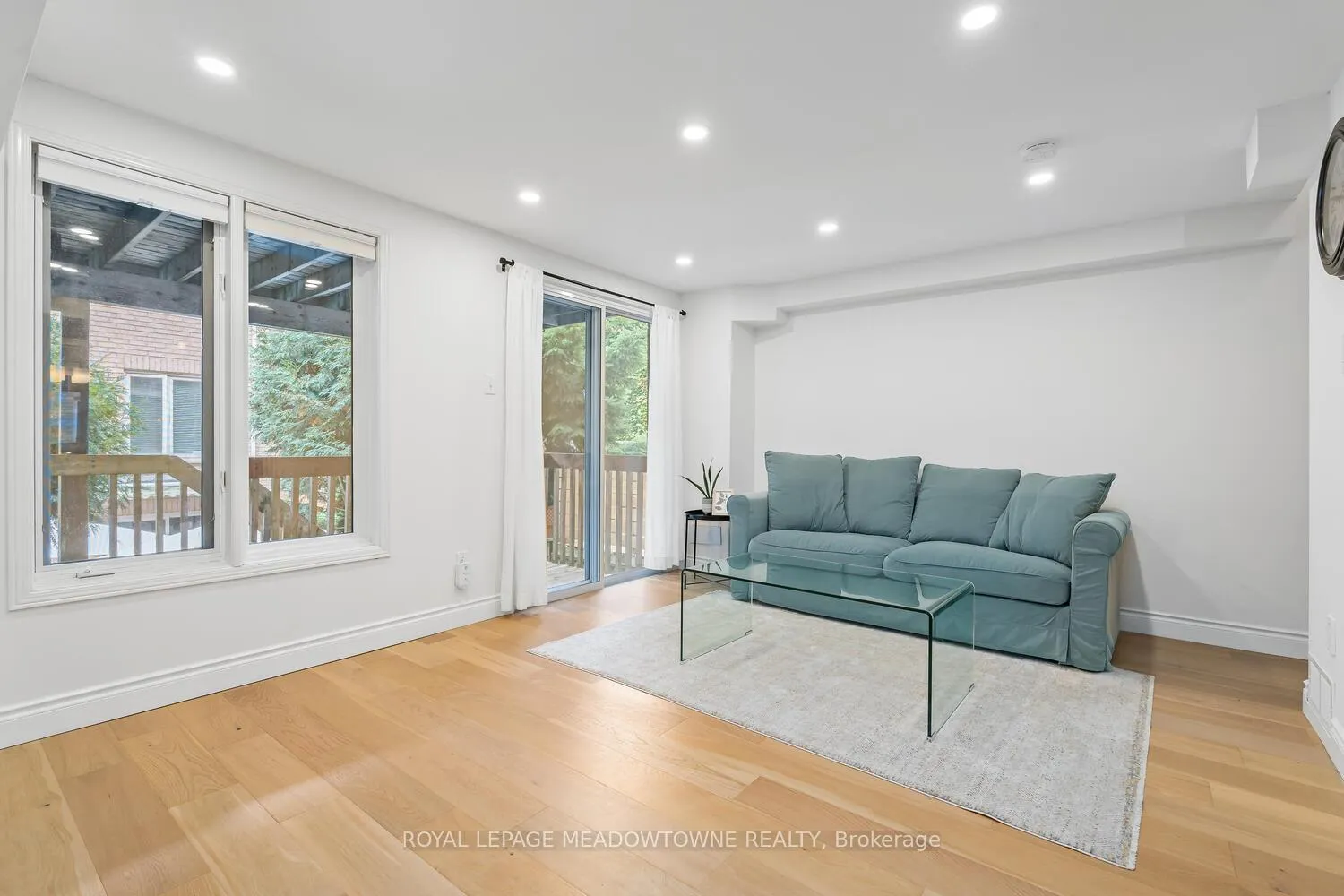 Photo 31 of 139 Harbourview Crescent, Etobicoke, Mimico — HOMEH
