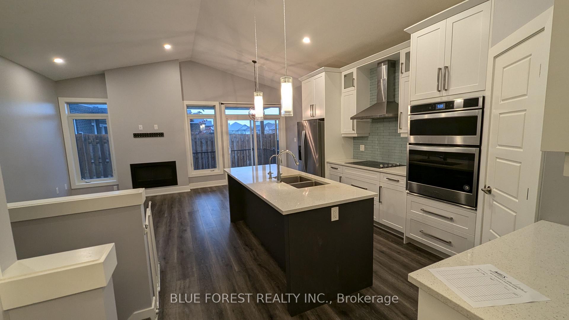 Photo 6 of Unit 22, 10 Mcpherson Court, Central Elgin, Rural Central Elgin — HOMEH