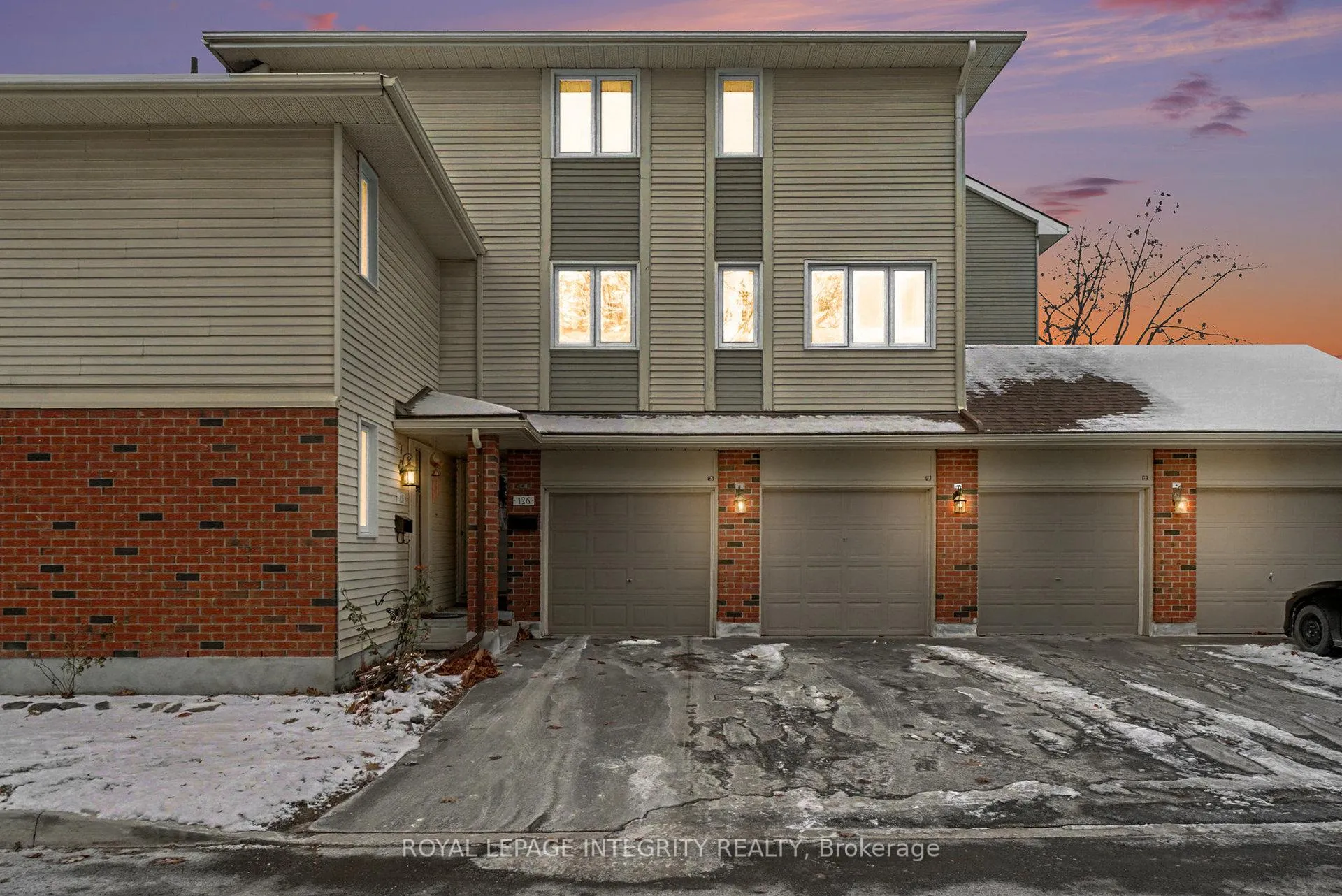 Photo 4 of Unit 49, 128 Rushford Private, Ottawa, Hunt Club Park/Greenboro — HOMEH