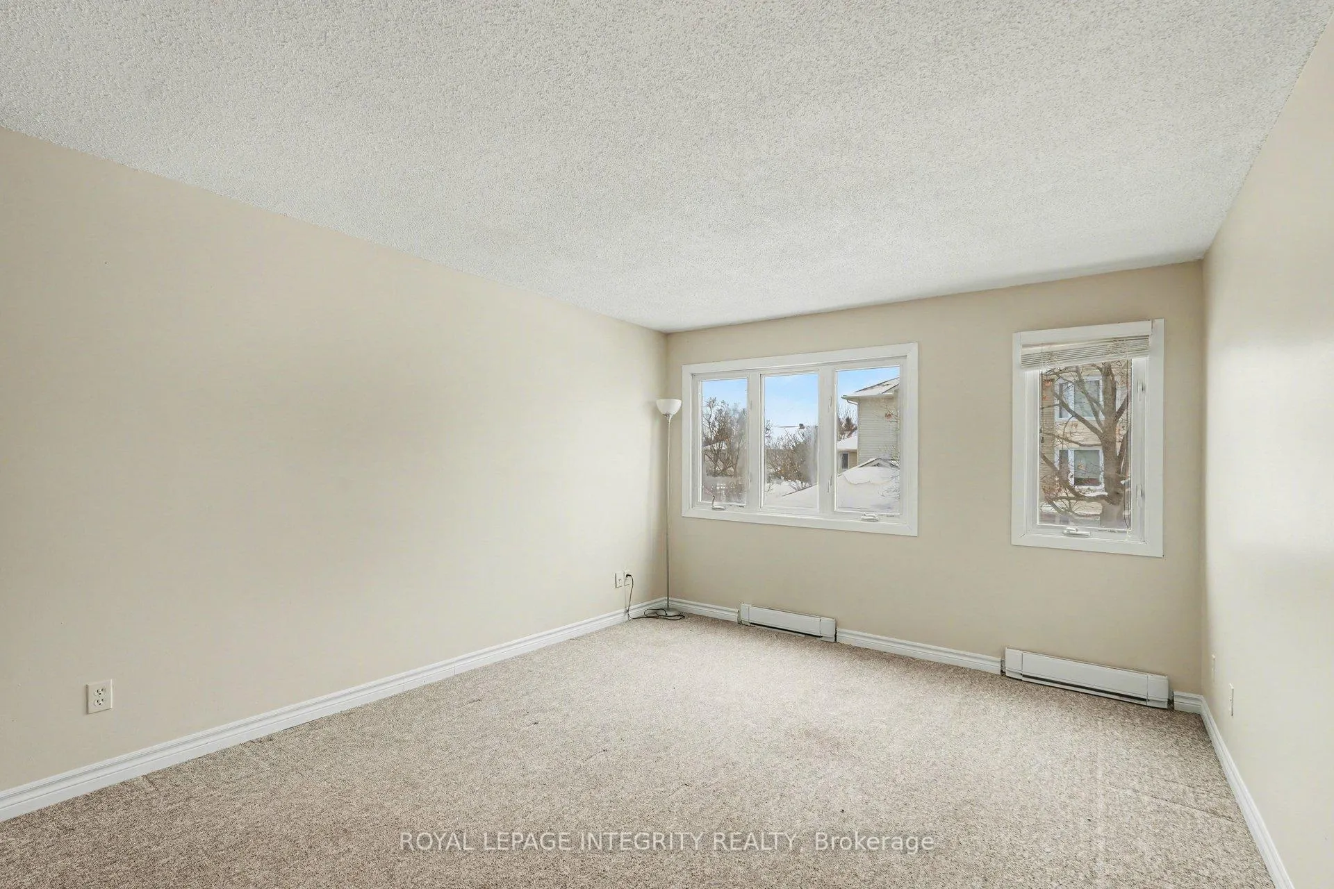 Photo 13 of Unit 49, 128 Rushford Private, Ottawa, Hunt Club Park/Greenboro — HOMEH
