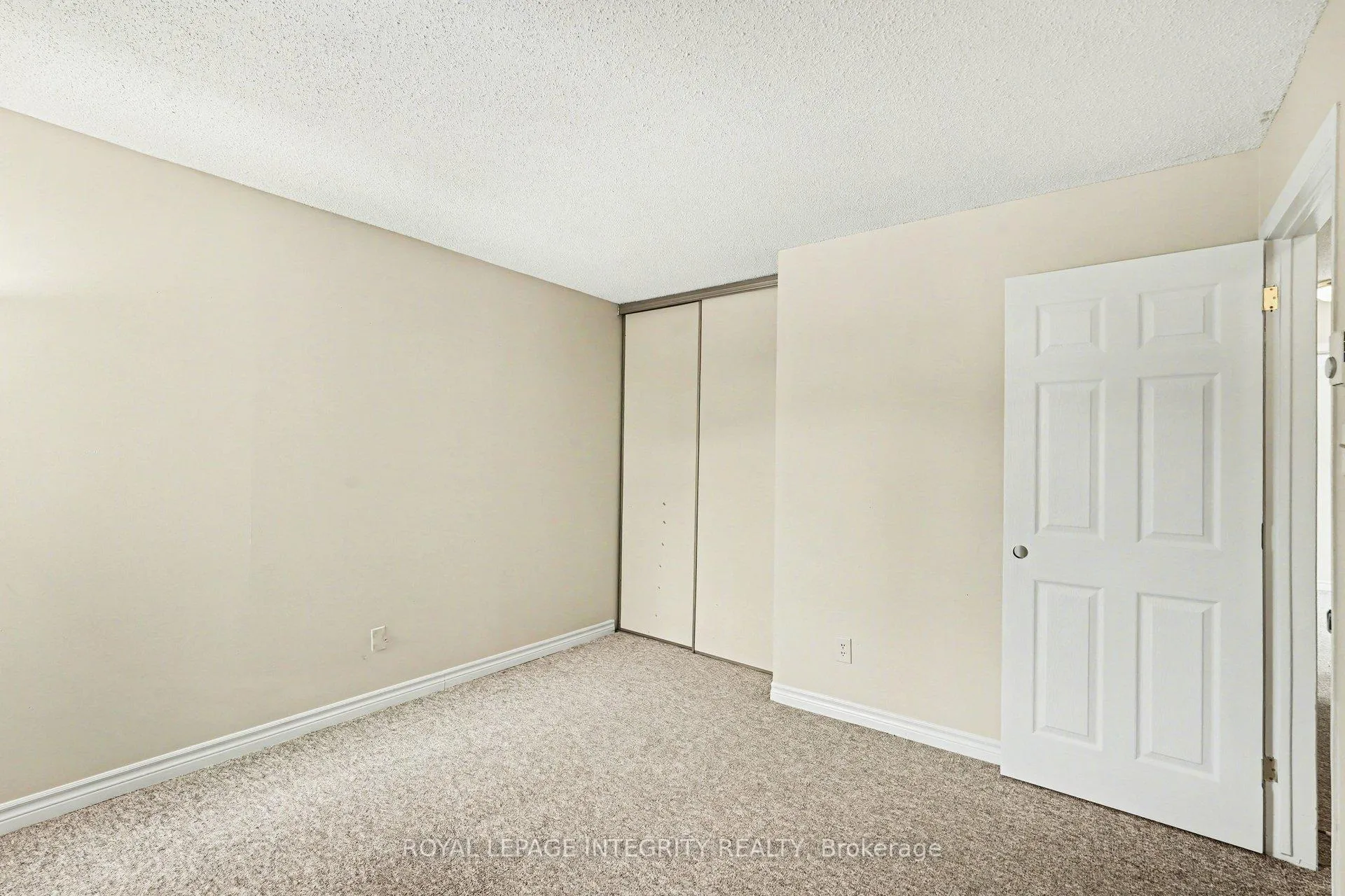 Photo 15 of Unit 49, 128 Rushford Private, Ottawa, Hunt Club Park/Greenboro — HOMEH
