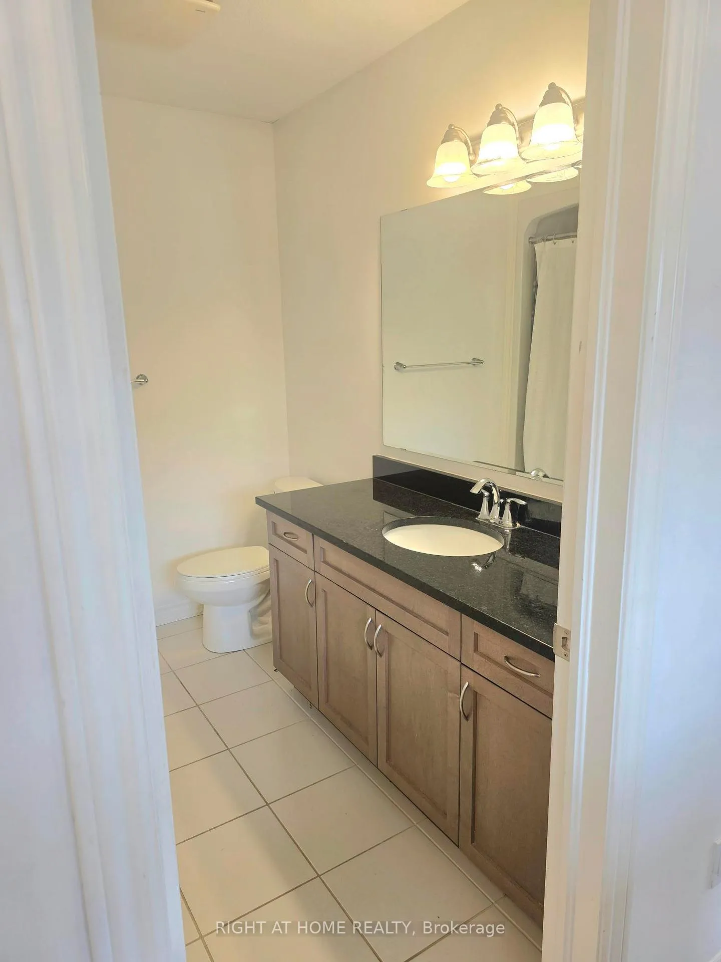 Photo 15 of Unit 13, 91 poppy Drive E, Guelph, Pineridge/Westminster Woods — HOMEH
