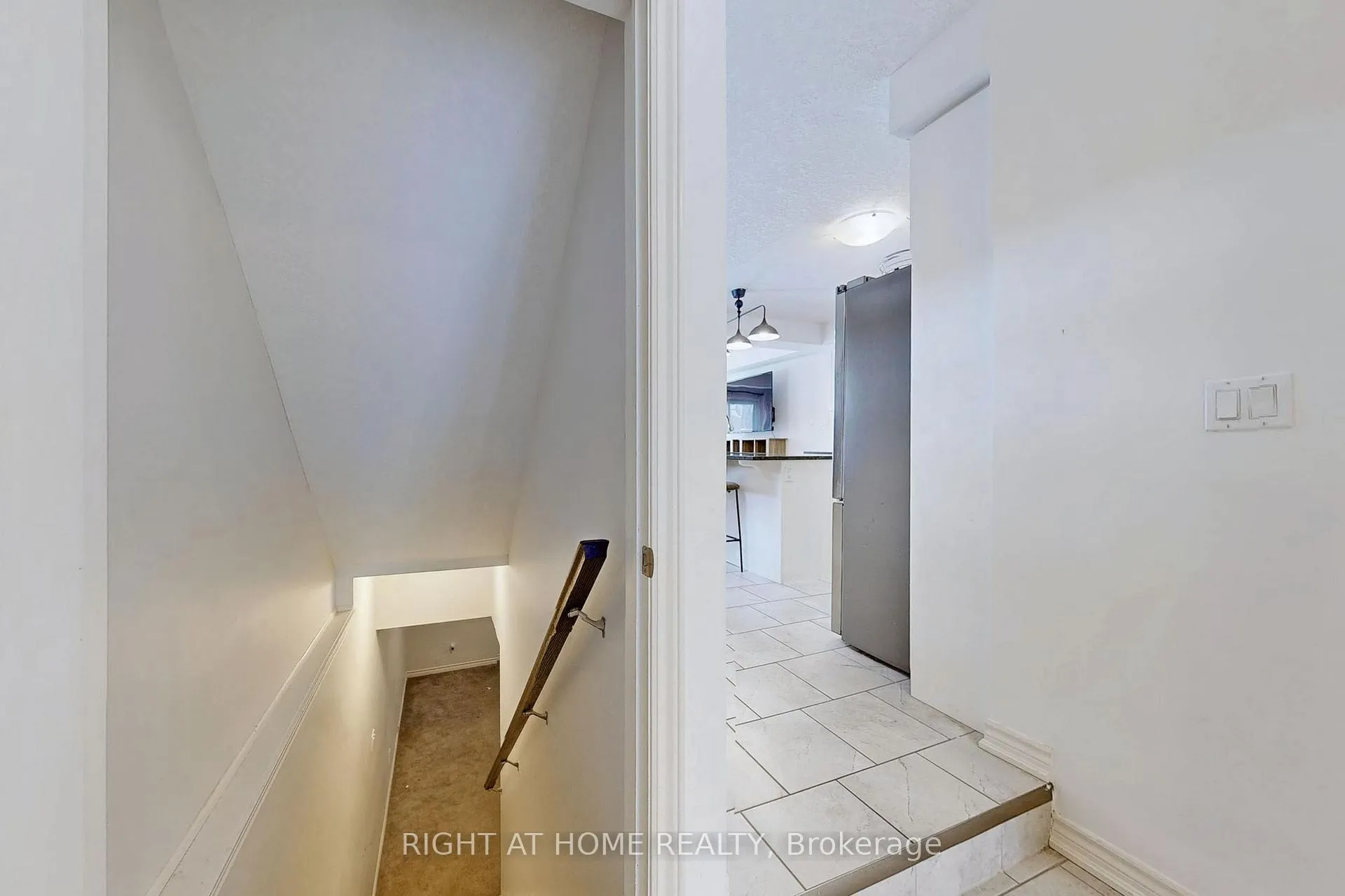 Photo 25 of Unit 13, 91 poppy Drive E, Guelph, Pineridge/Westminster Woods — HOMEH