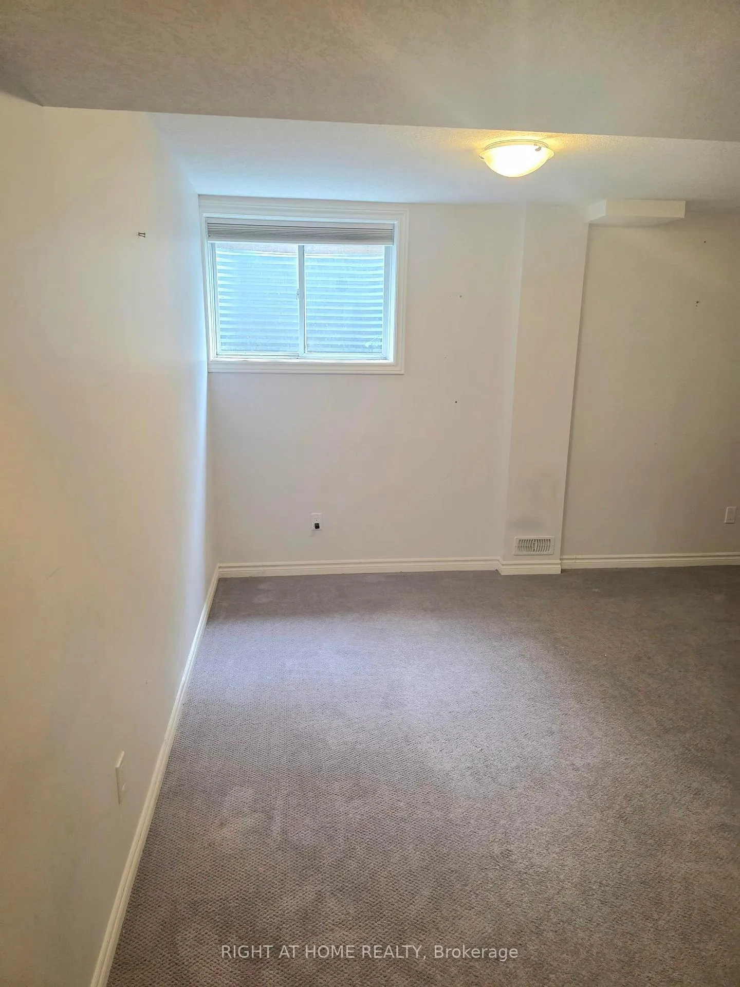 Photo 30 of Unit 13, 91 poppy Drive E, Guelph, Pineridge/Westminster Woods — HOMEH