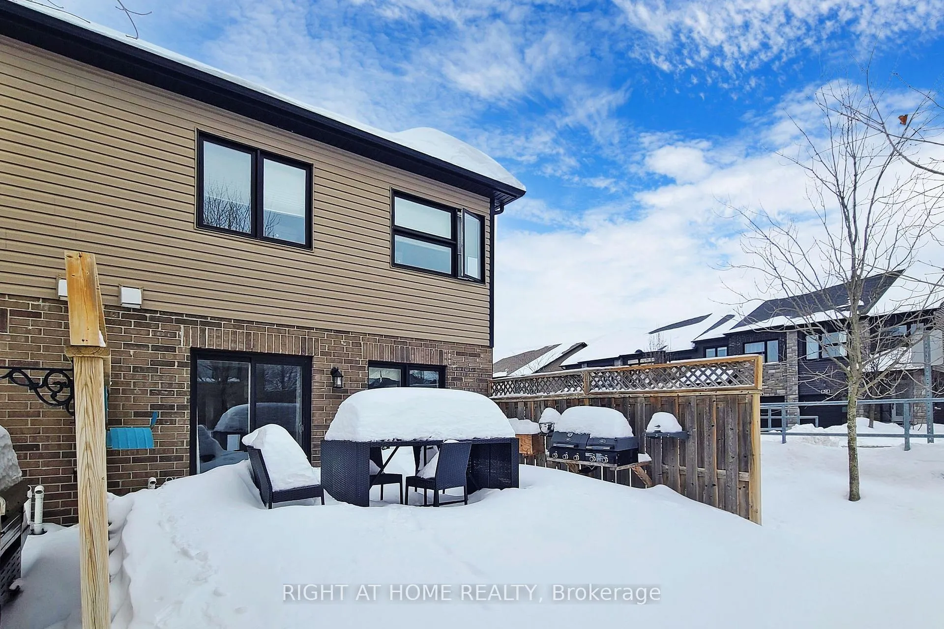 Photo 33 of Unit 13, 91 poppy Drive E, Guelph, Pineridge/Westminster Woods — HOMEH