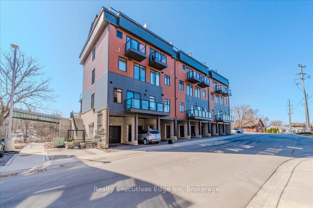 Photo 23 of Unit 6, 2 Willow Street, Brant, Paris — HOMEH