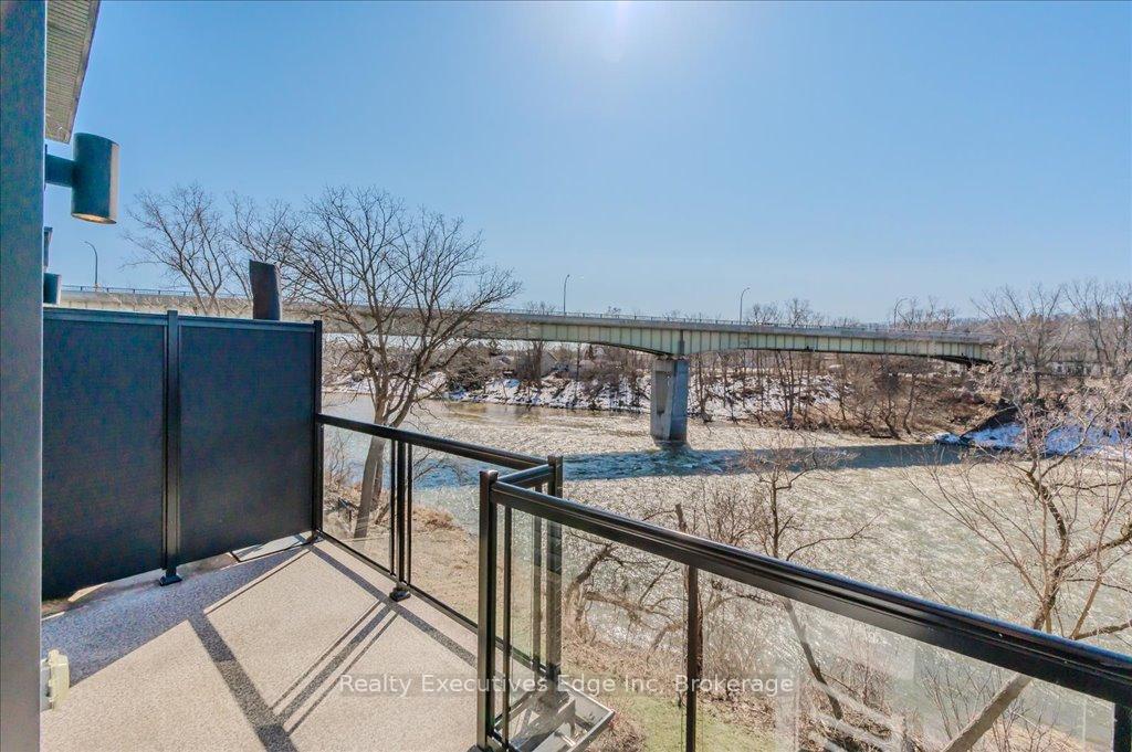 Photo 61 of Unit 6, 2 Willow Street, Brant, Paris — HOMEH