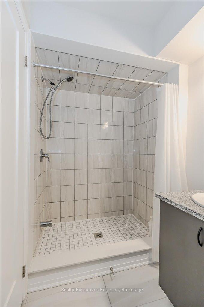 Photo 69 of Unit 6, 2 Willow Street, Brant, Paris — HOMEH