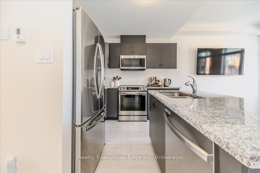 Photo 13 of Unit 6, 2 Willow Street, Brant, Paris — HOMEH