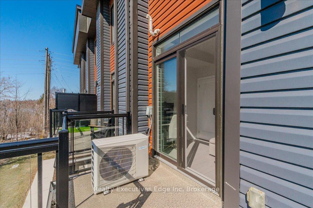Photo 21 of Unit 6, 2 Willow Street, Brant, Paris — HOMEH