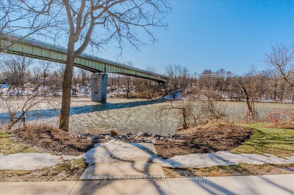 Photo 59 of Unit 6, 2 Willow Street, Brant, Paris — HOMEH