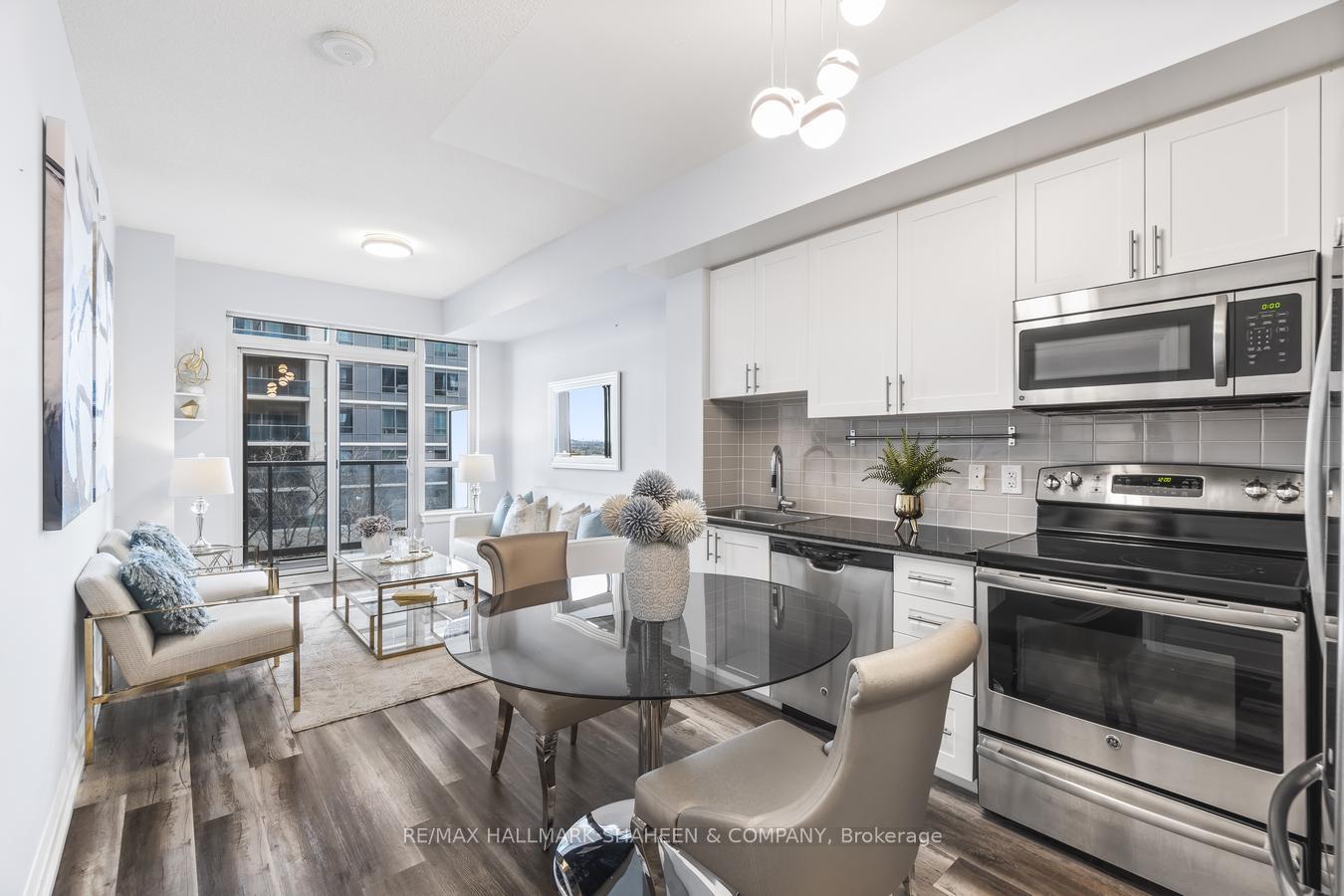 Photo 2 of Unit 437, 7171 Yonge Street, Markham, Thornhill — HOMEH