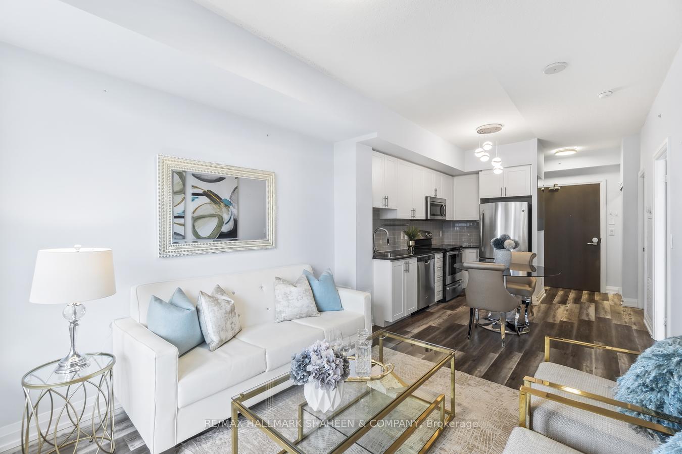 Photo 5 of Unit 437, 7171 Yonge Street, Markham, Thornhill — HOMEH