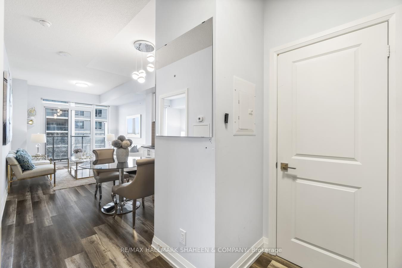 Photo 9 of Unit 437, 7171 Yonge Street, Markham, Thornhill — HOMEH