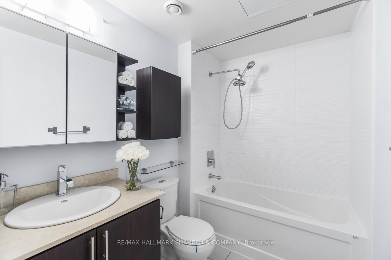 Photo 15 of Unit 437, 7171 Yonge Street, Markham, Thornhill — HOMEH