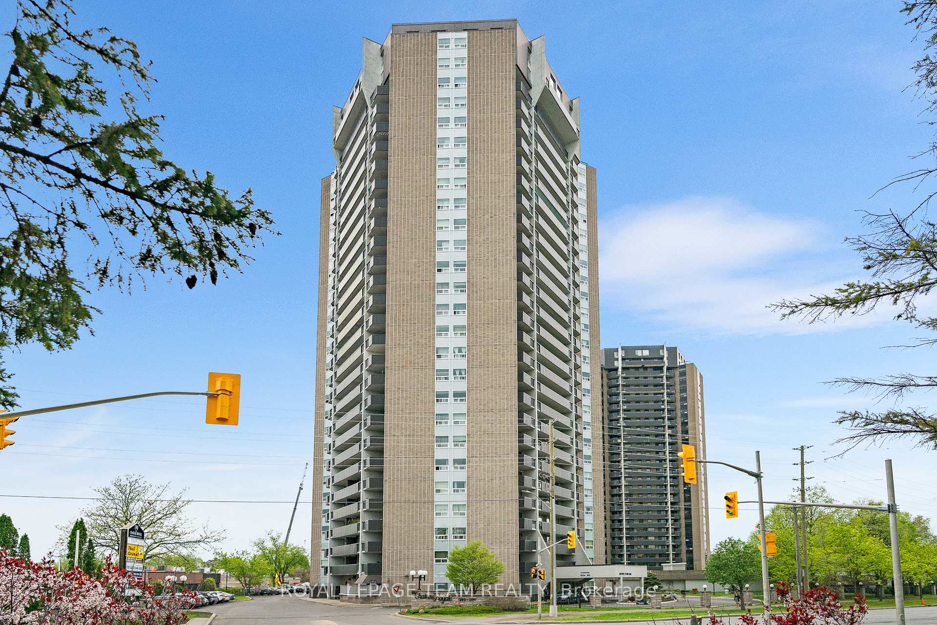 Front of Unit 2505, 1380 Prince Of Wales Drive