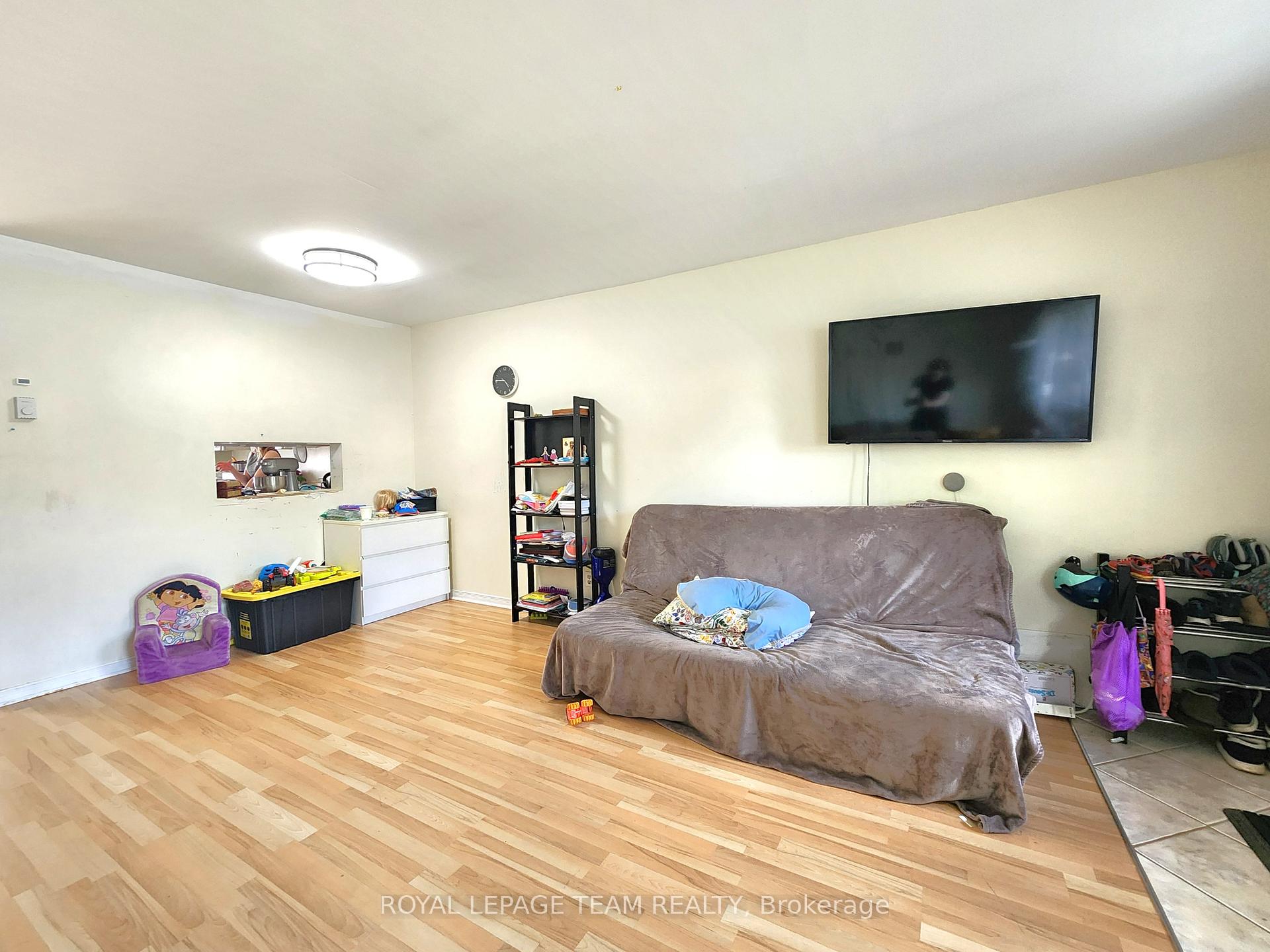 Photo 8 of Unit B, 25 Bertona Street, Ottawa, Craig Henry/Woodvale — HOMEH