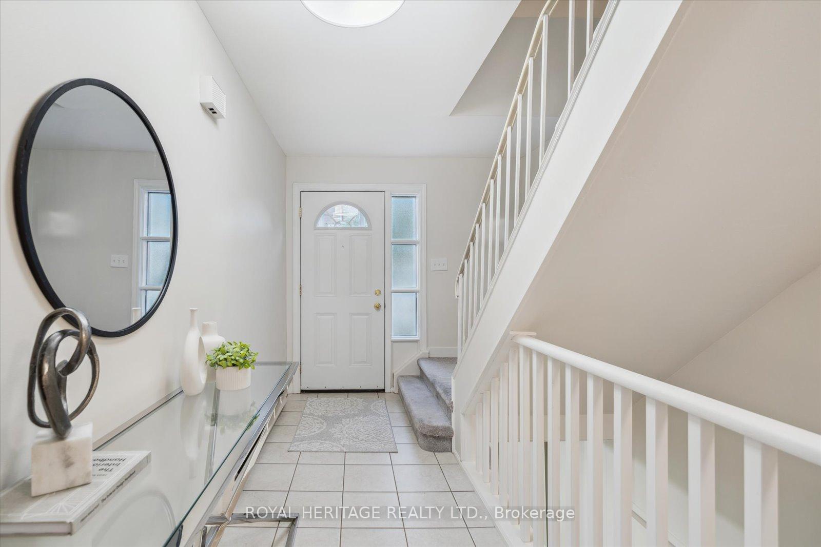 Photo 4 of Unit 390, 18 Reith Way, Markham, Aileen-Willowbrook — HOMEH