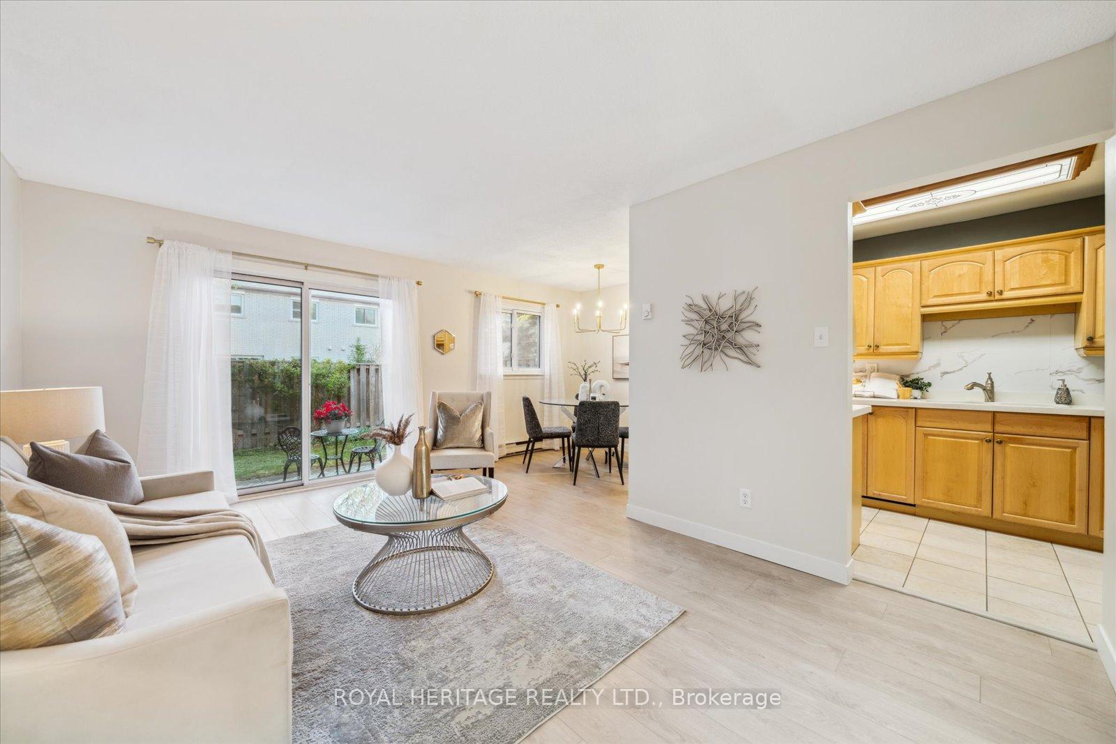 Photo 10 of Unit 390, 18 Reith Way, Markham, Aileen-Willowbrook — HOMEH