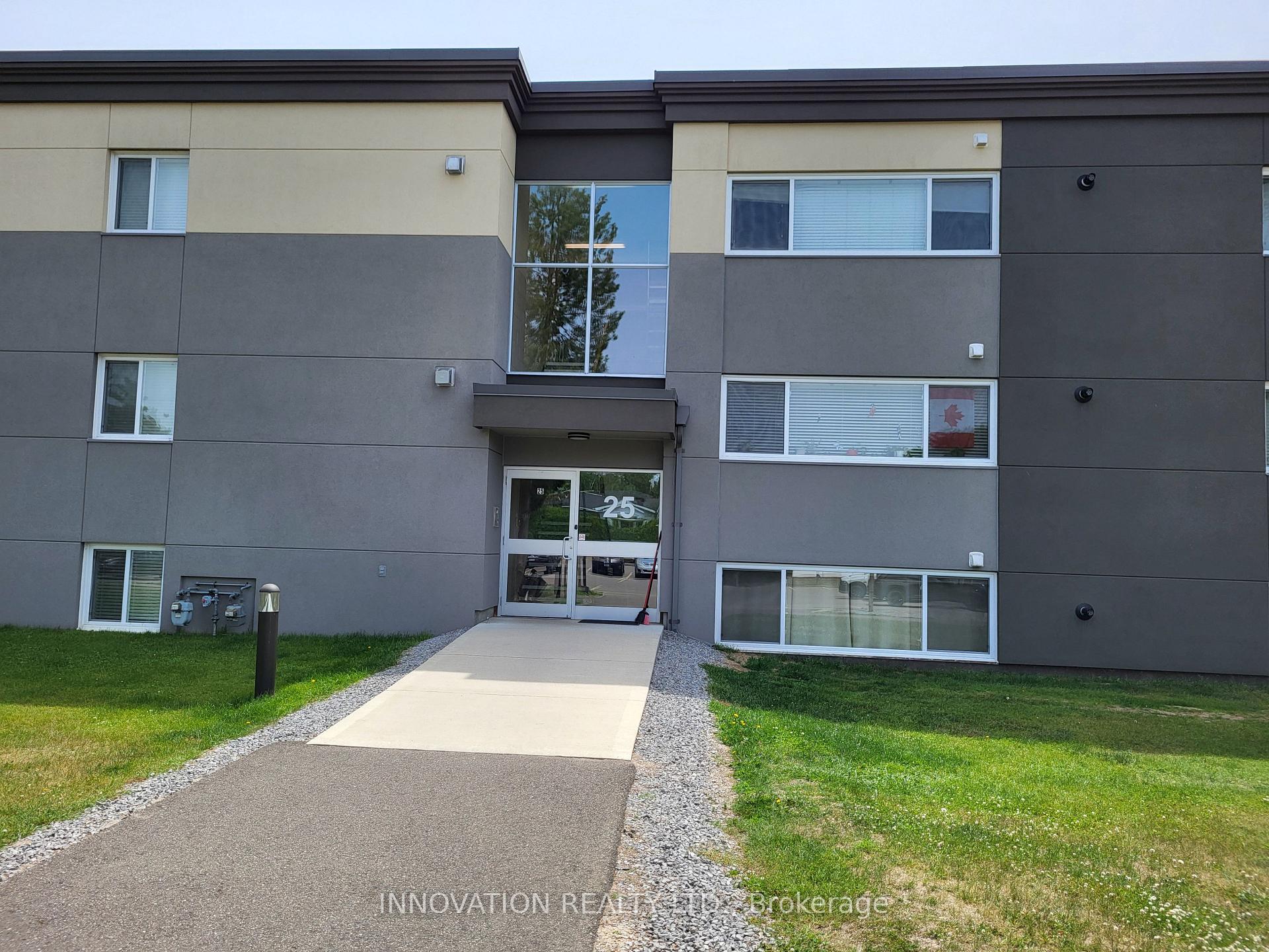 Photo 3 of Unit 101, 25 Tamarack Street, Deep River, Deep River — HOMEH