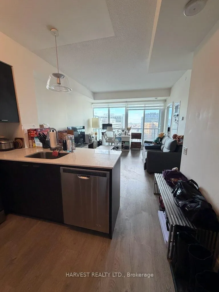 Photo 6 of Unit 1804, 30 Roehampton Avenue, Toronto, Mount Pleasant West — HOMEH