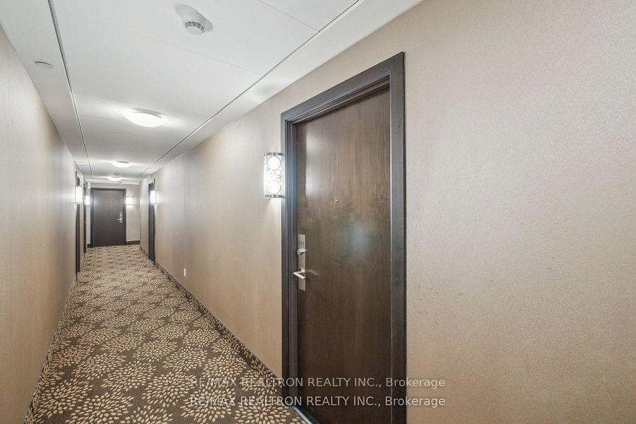 Photo 6 of Unit 312, 7608 Yonge Street, Vaughan, Crestwood-Springfarm-Yorkhill — HOMEH