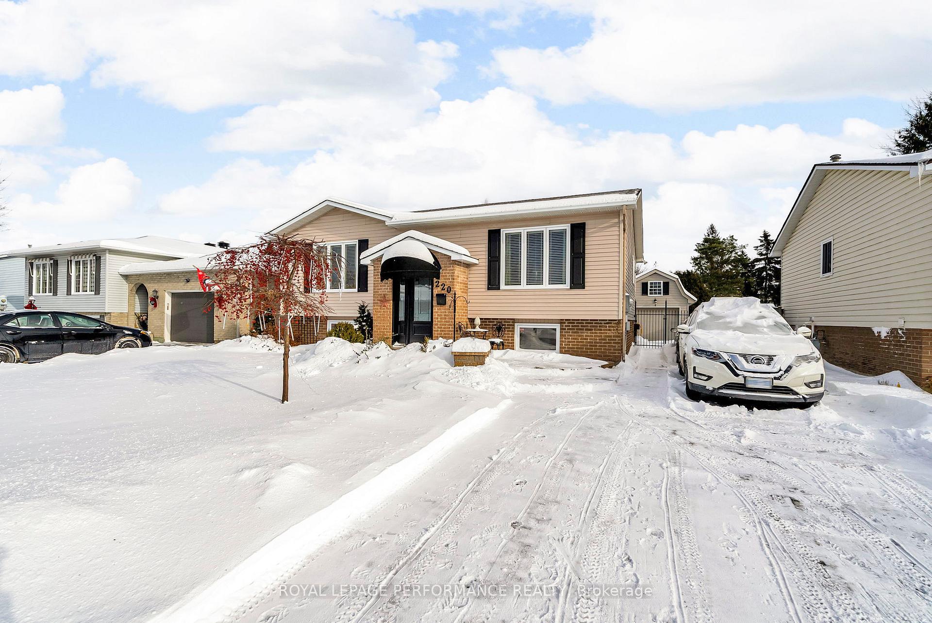 Photo 6 of 220 Dunbar Avenue, Cornwall — HOMEH