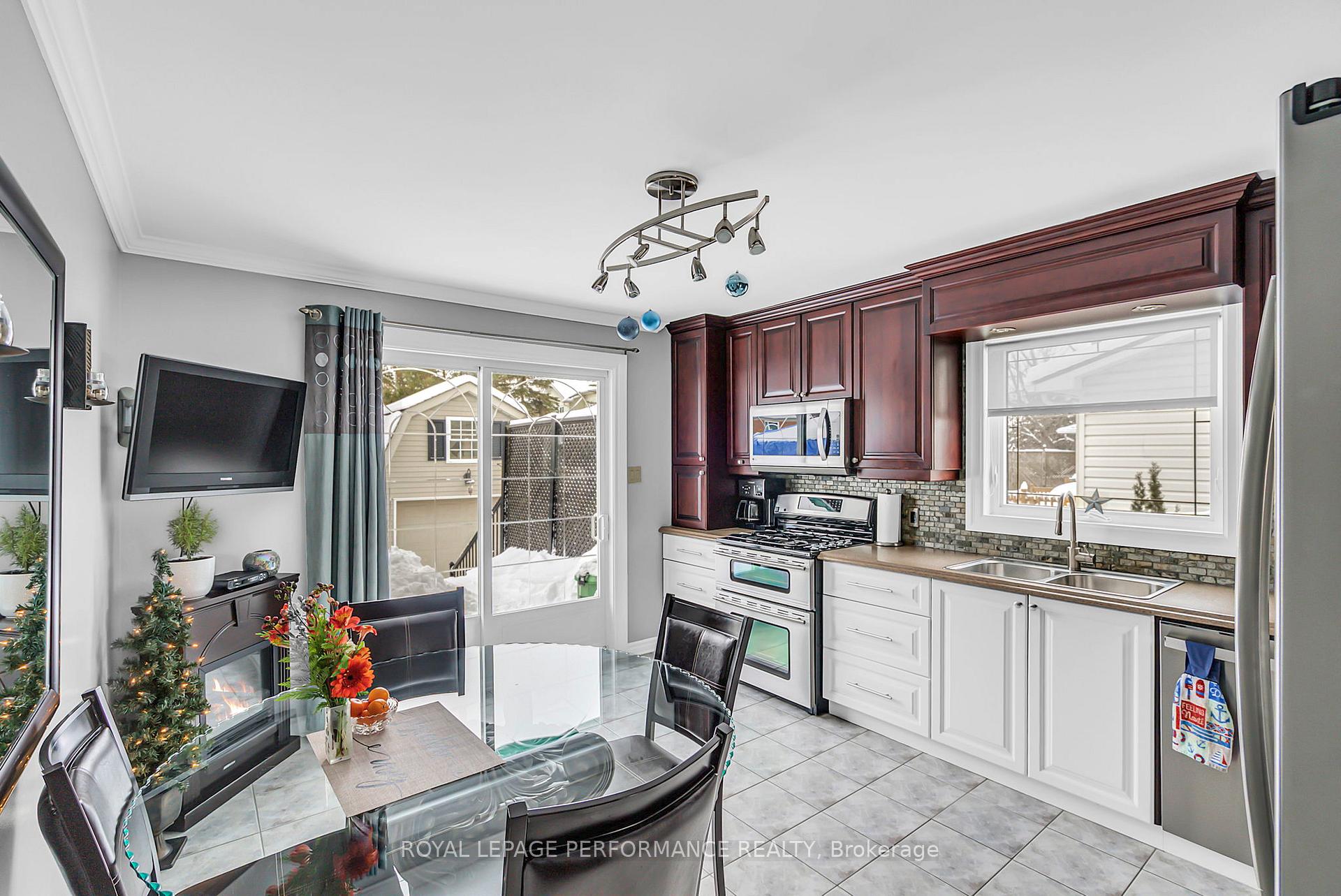 Photo 11 of 220 Dunbar Avenue, Cornwall — HOMEH
