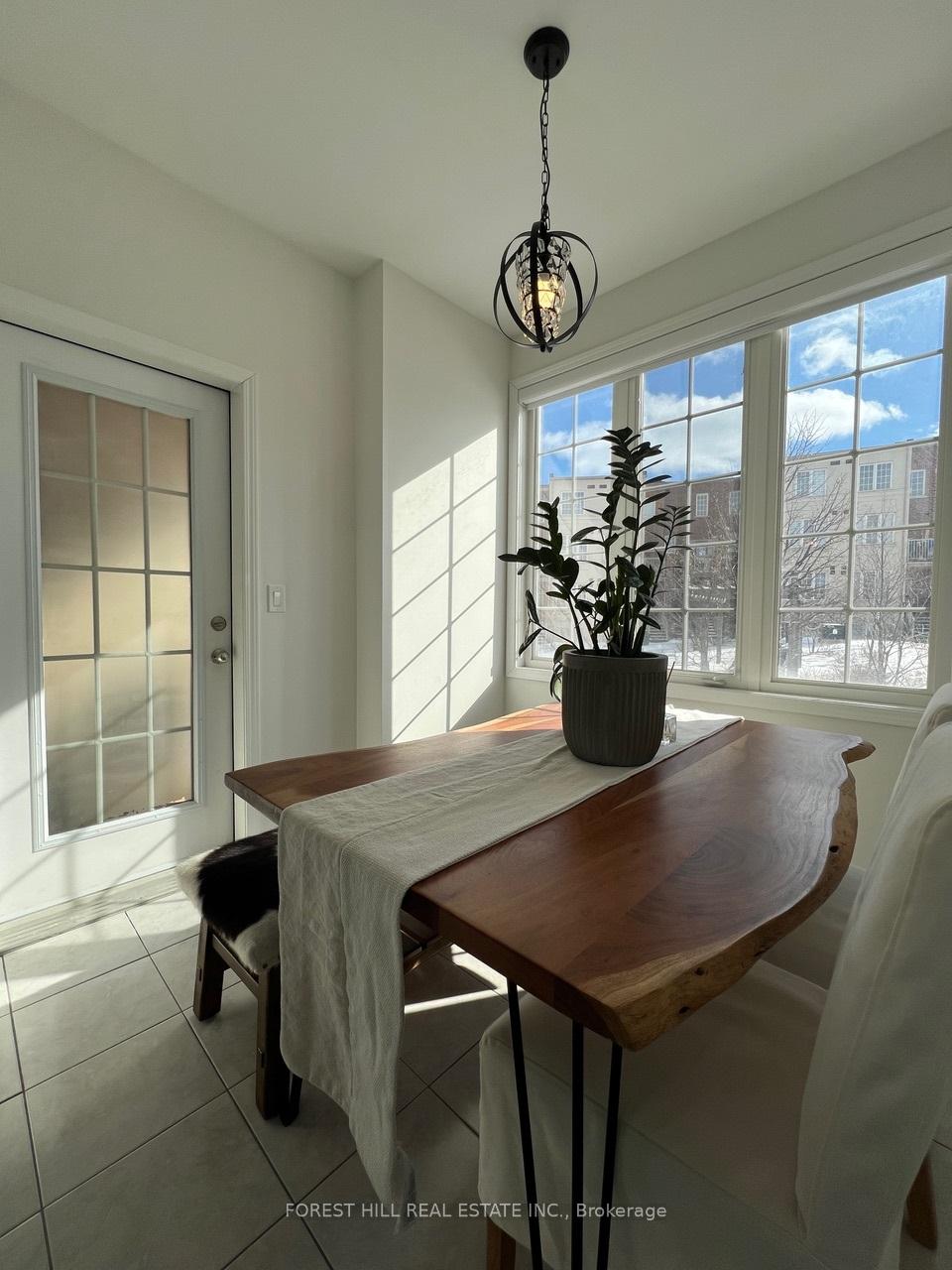 Photo 6 of Unit 3, 35 Island Road, Scarborough, Rouge — HOMEH