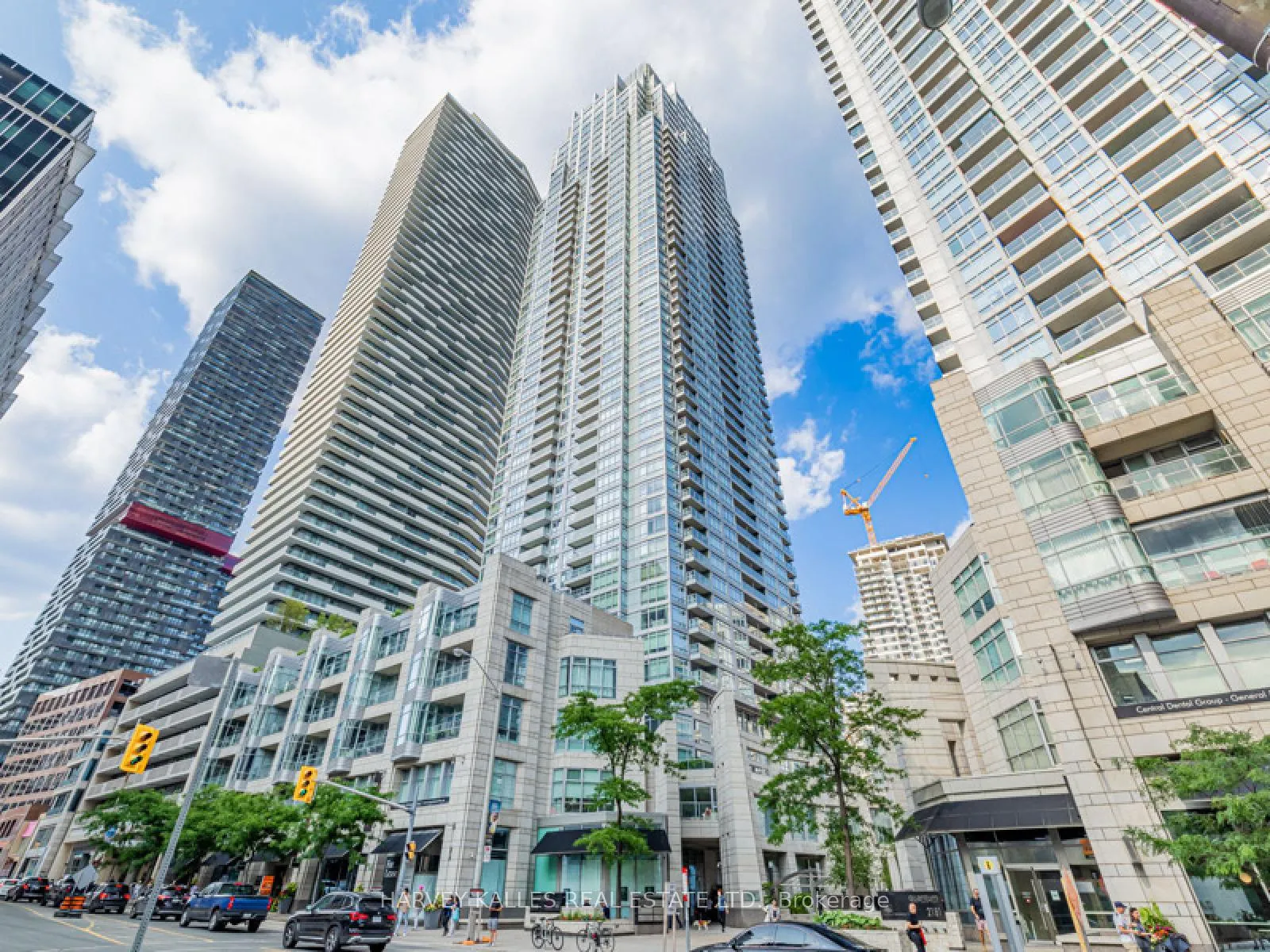 Photo 1 of Unit 4206, 2191 Yonge Street, Toronto, Mount Pleasant West — HOMEH
