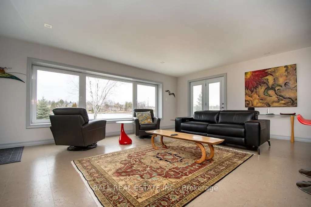 Photo 7 of 868 Twomey Place, Selwyn — HOMEH